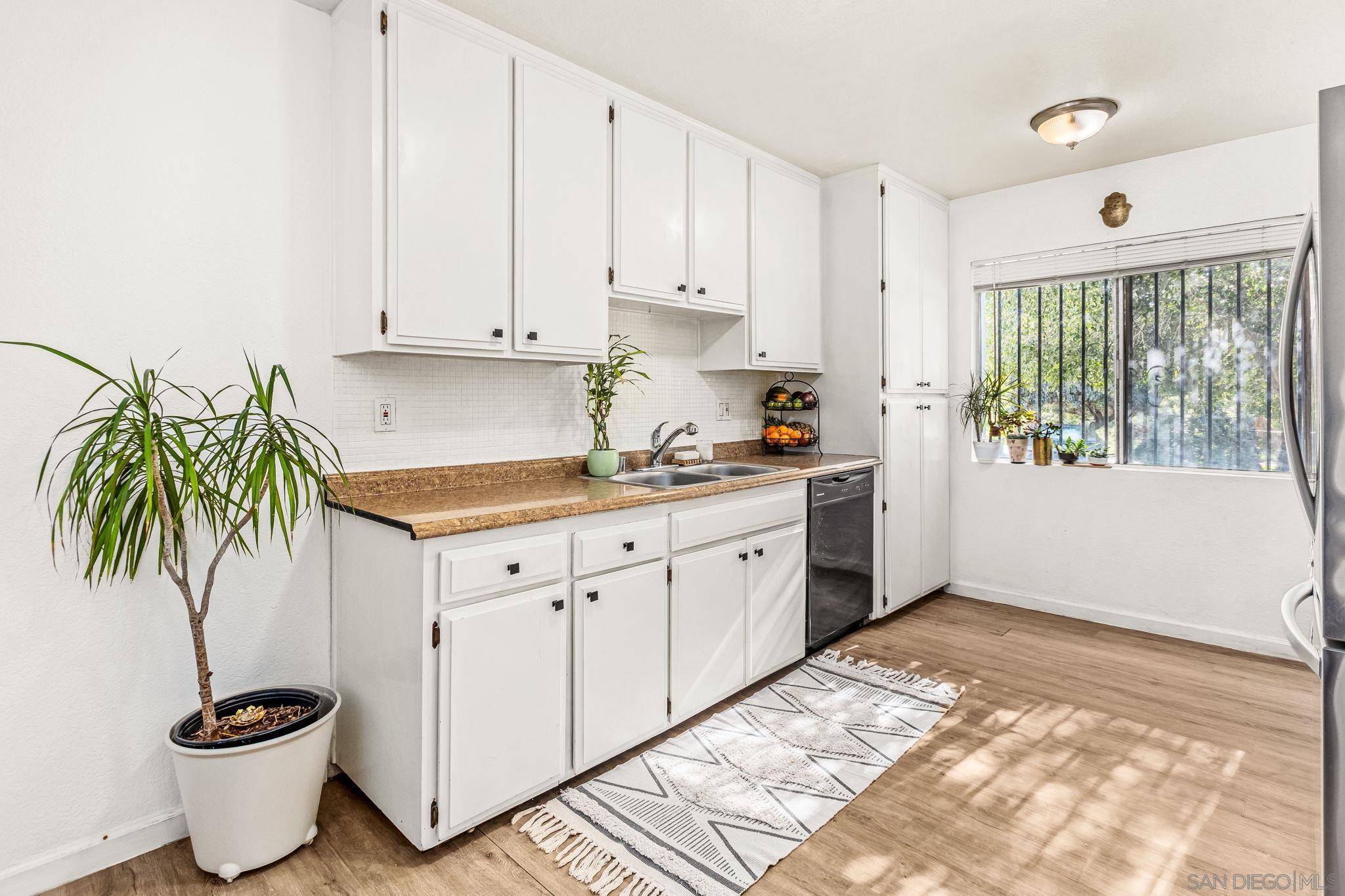 Detail Gallery Image 10 of 24 For 335  34th St  #UNIT 1,  San Diego,  CA 92102 - 2 Beds | 2 Baths