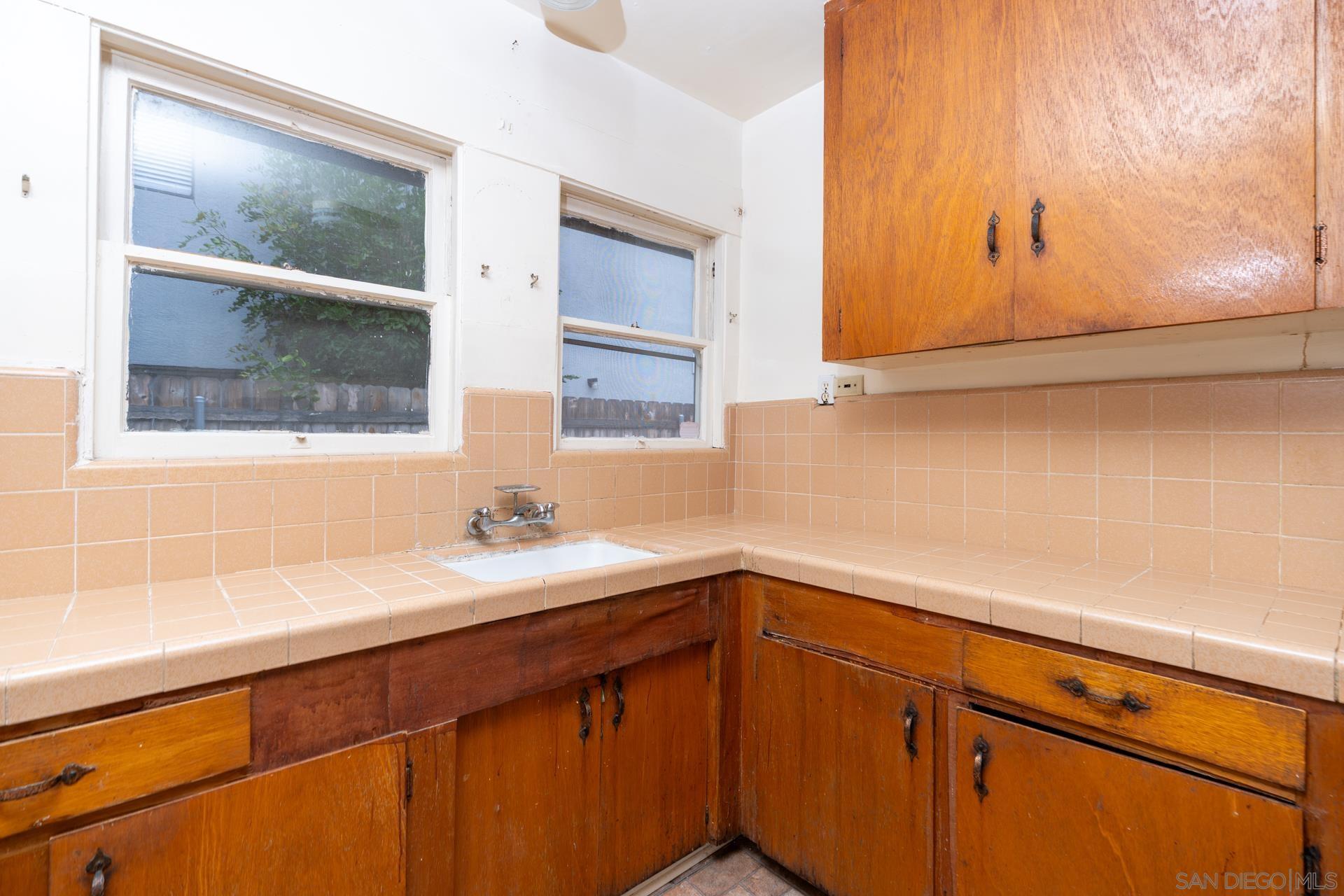 Detail Gallery Image 9 of 32 For 4208  34th Street, San Diego,  CA 92104 - 3 Beds | 1 Baths