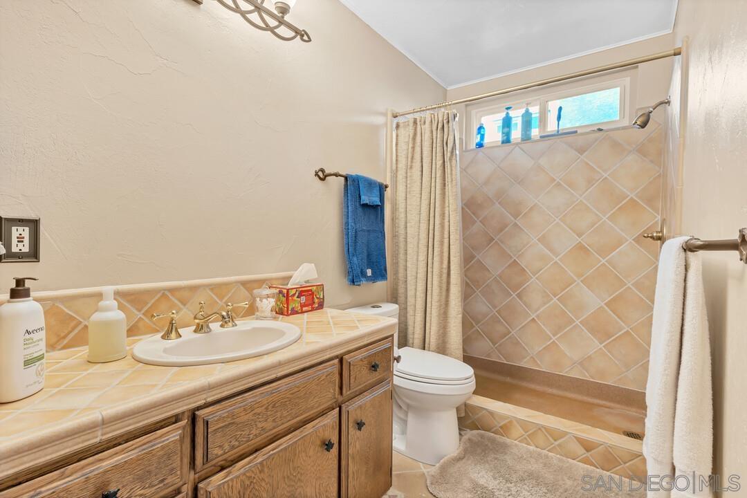 Detail Gallery Image 16 of 29 For 7861  Cimarron Ln, La Mesa,  CA 91942 - 4 Beds | 2 Baths