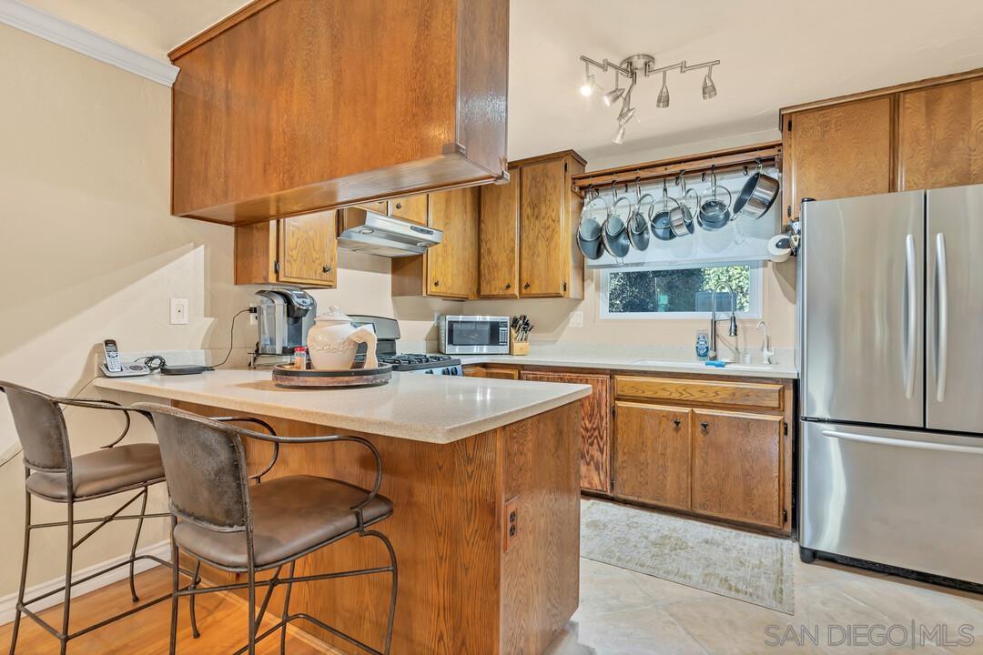 Detail Gallery Image 6 of 29 For 7861  Cimarron Ln, La Mesa,  CA 91942 - 4 Beds | 2 Baths