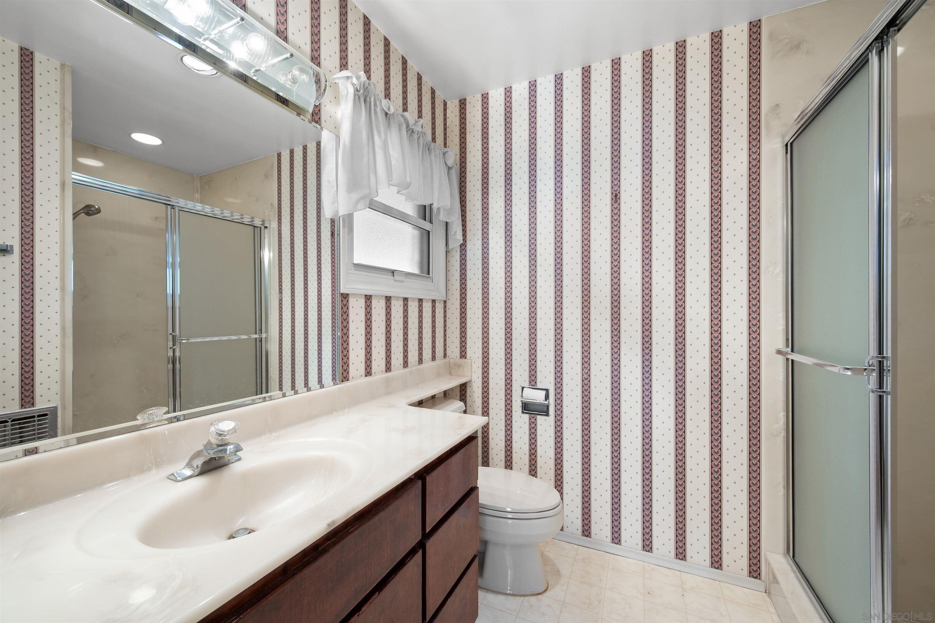 Detail Gallery Image 21 of 63 For 2650  Narcissus, San Diego,  CA 92106 - 3 Beds | 4 Baths