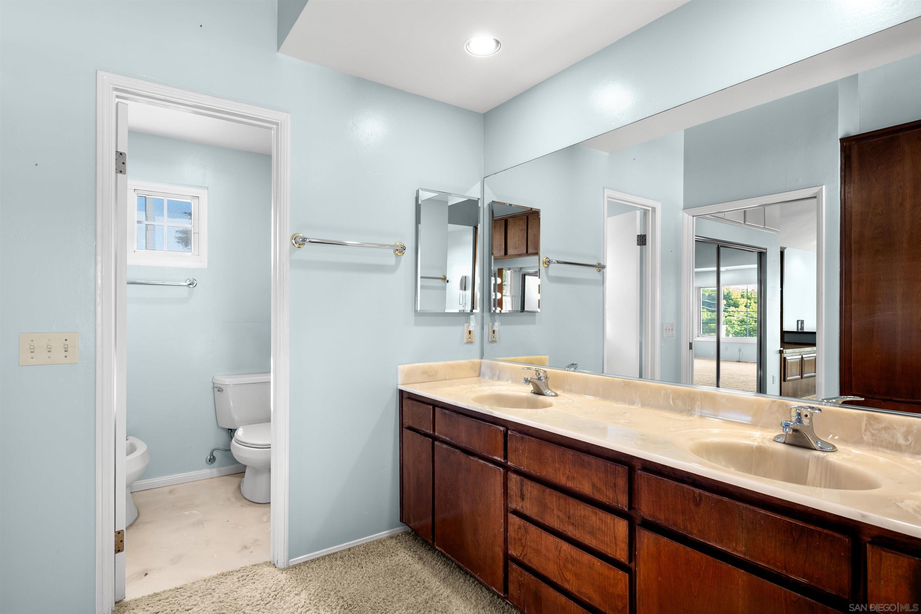 Detail Gallery Image 30 of 63 For 2650  Narcissus, San Diego,  CA 92106 - 3 Beds | 4 Baths