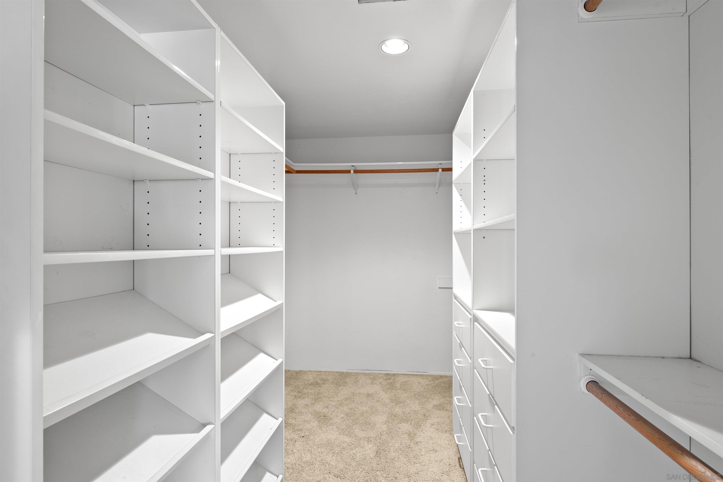 Detail Gallery Image 38 of 63 For 2650  Narcissus, San Diego,  CA 92106 - 3 Beds | 4 Baths