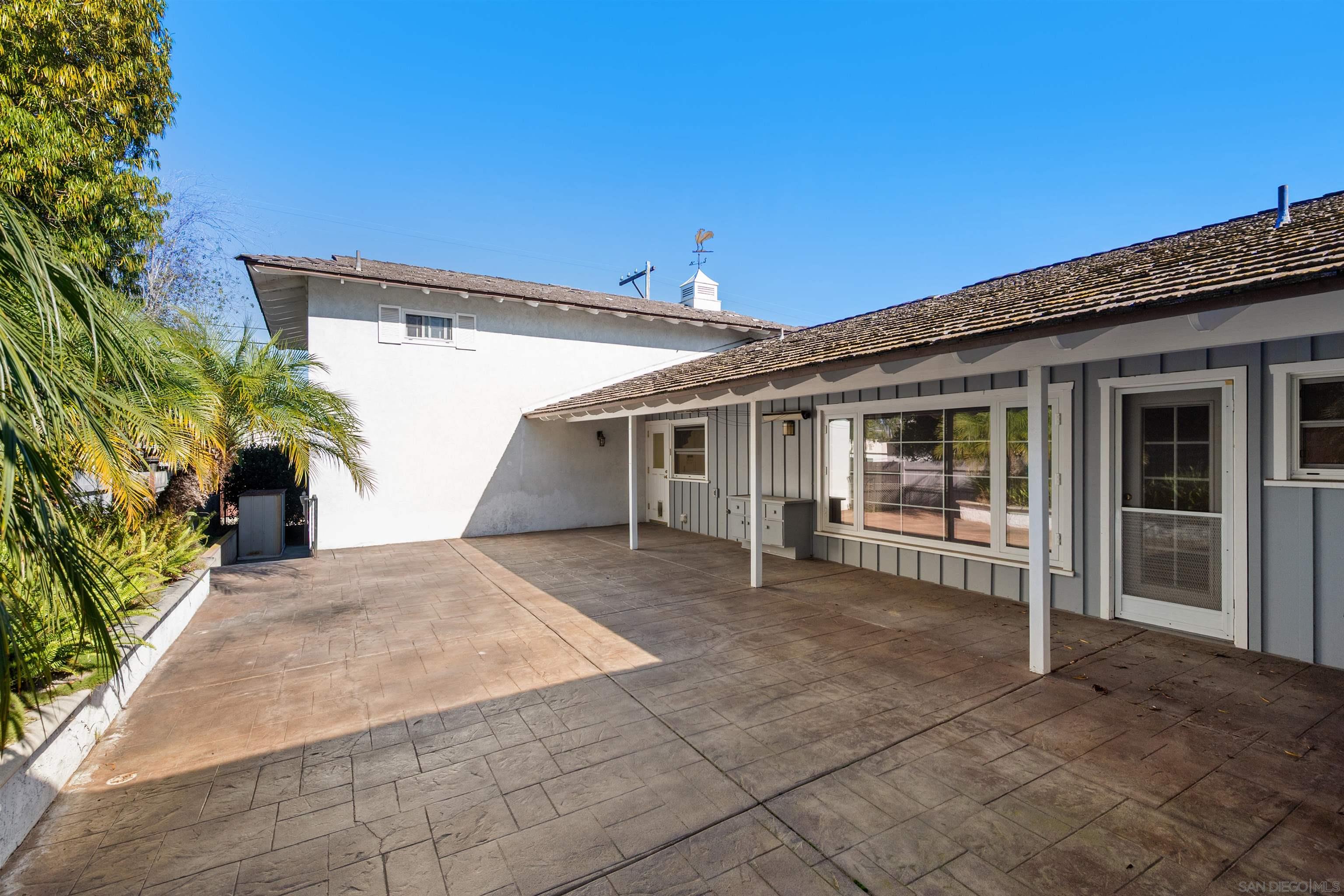 Detail Gallery Image 40 of 63 For 2650  Narcissus, San Diego,  CA 92106 - 3 Beds | 4 Baths