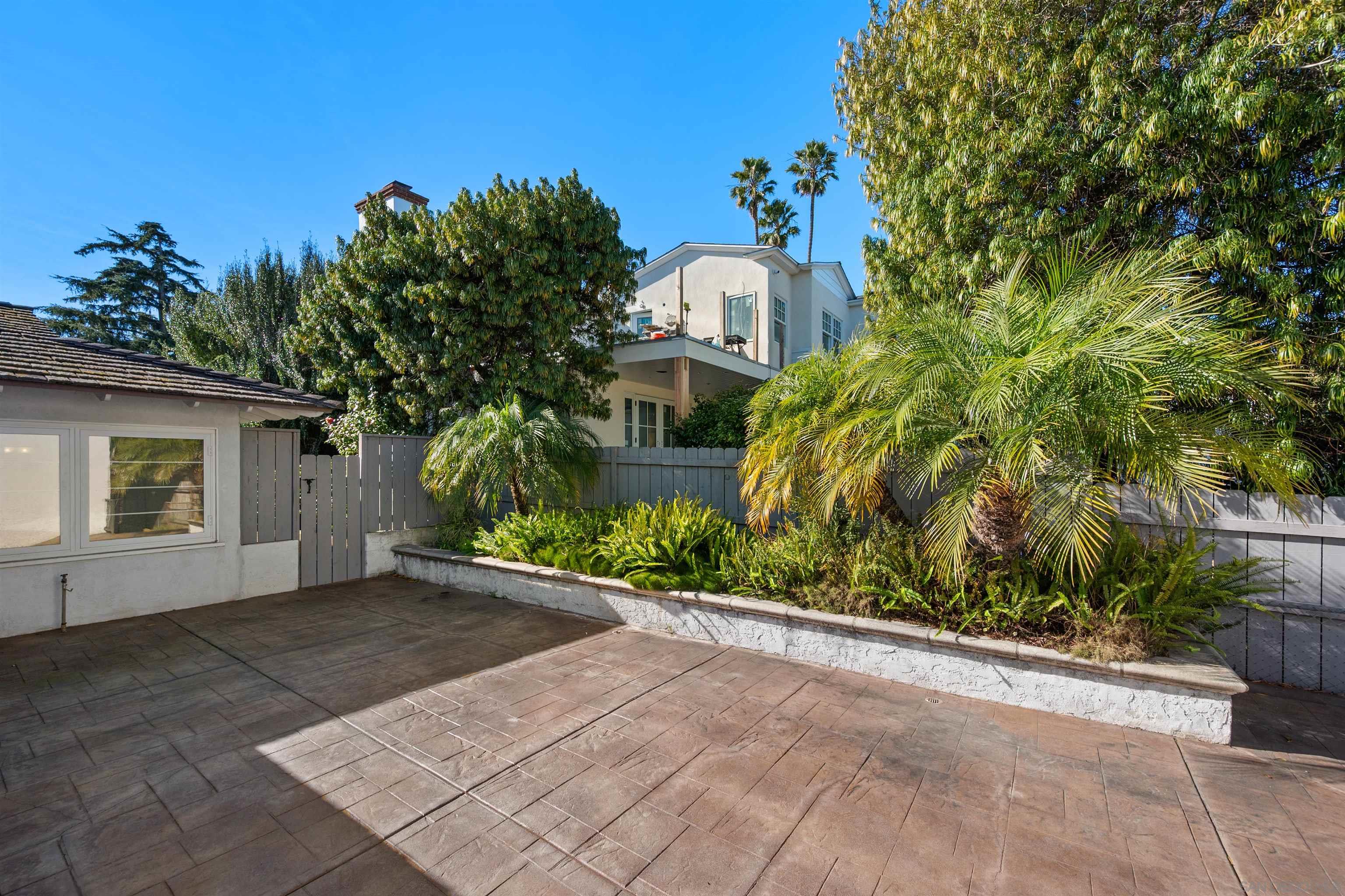 Detail Gallery Image 42 of 63 For 2650  Narcissus, San Diego,  CA 92106 - 3 Beds | 4 Baths