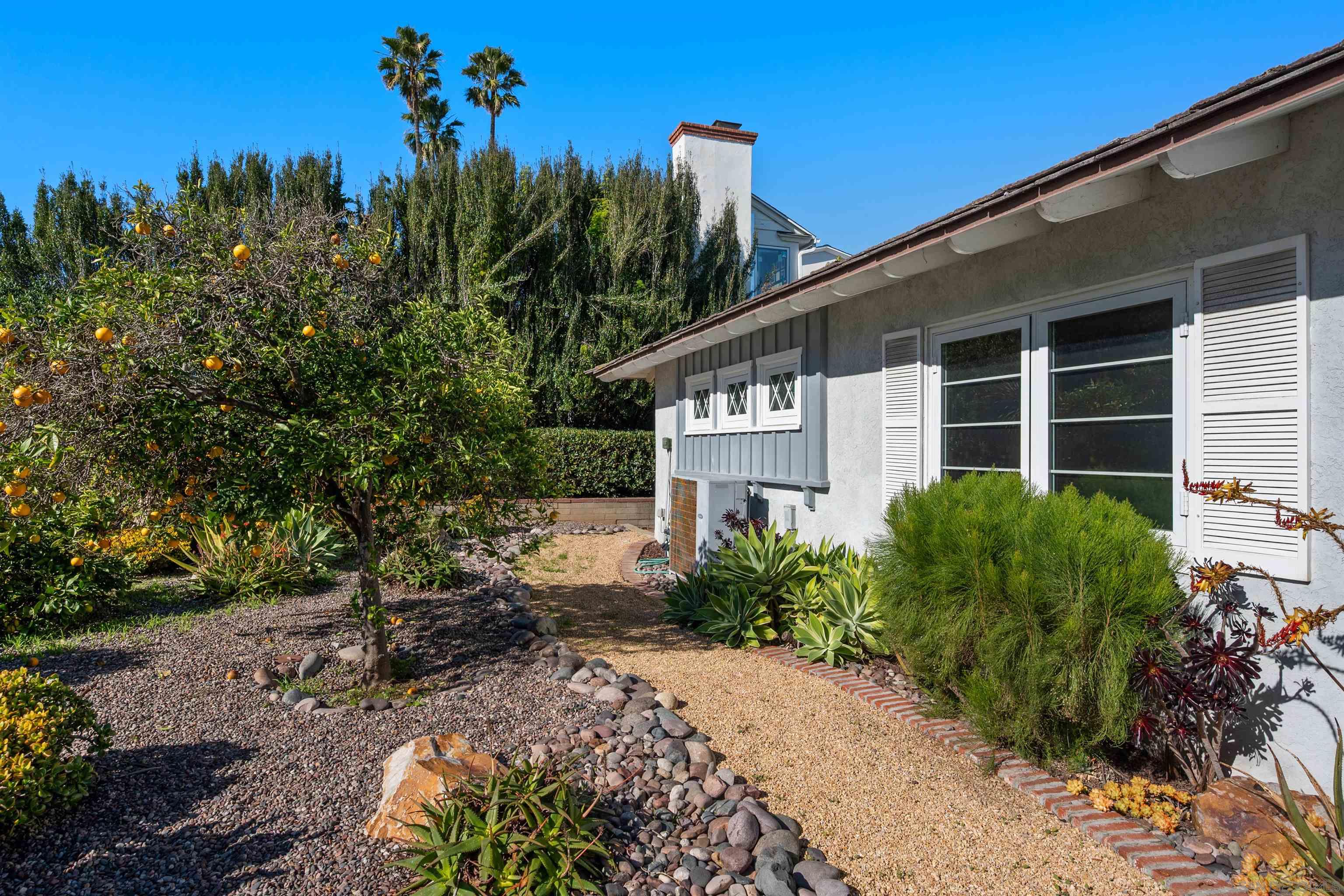 Detail Gallery Image 44 of 63 For 2650  Narcissus, San Diego,  CA 92106 - 3 Beds | 4 Baths