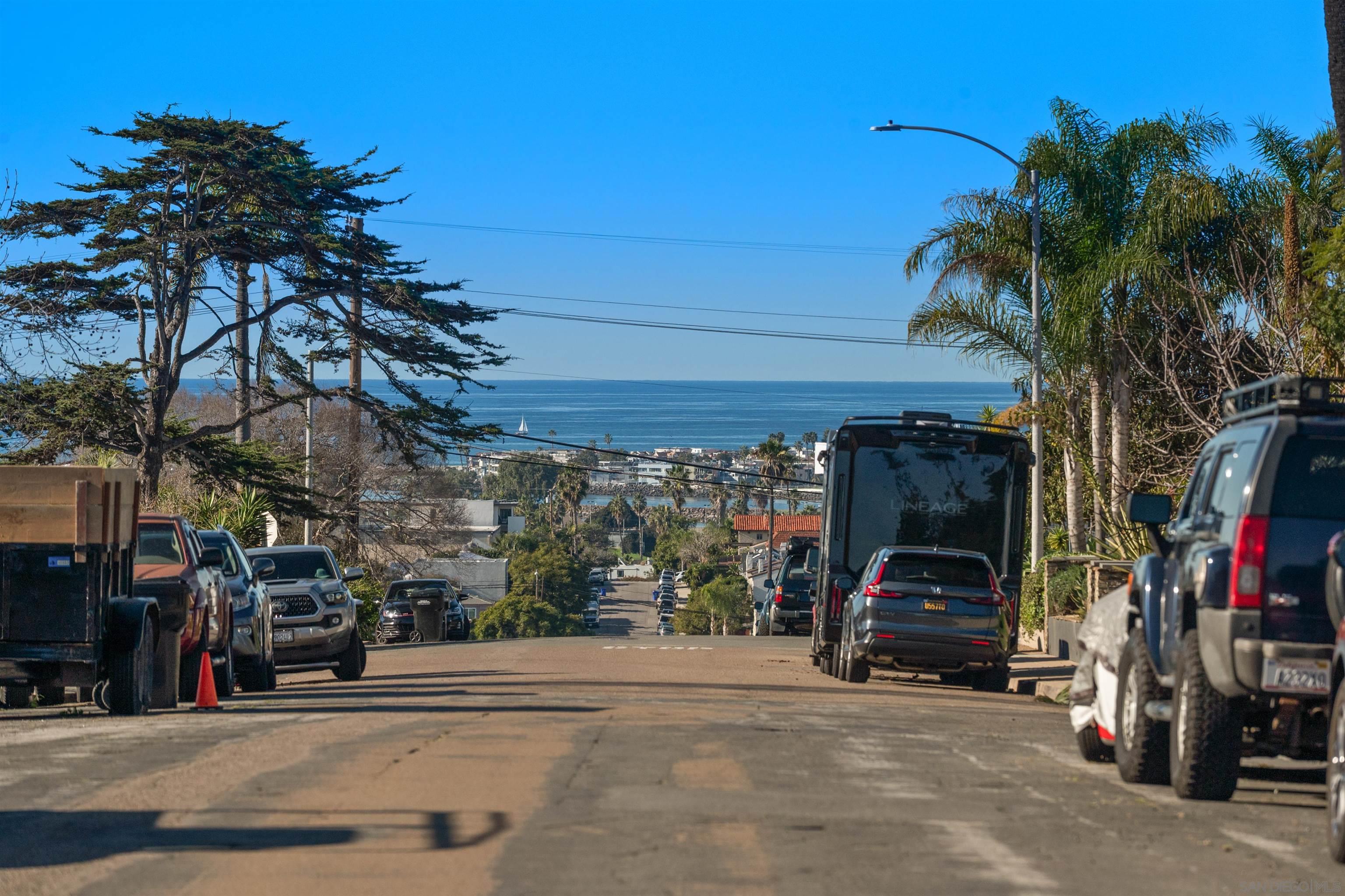 Detail Gallery Image 59 of 63 For 2650  Narcissus, San Diego,  CA 92106 - 3 Beds | 4 Baths