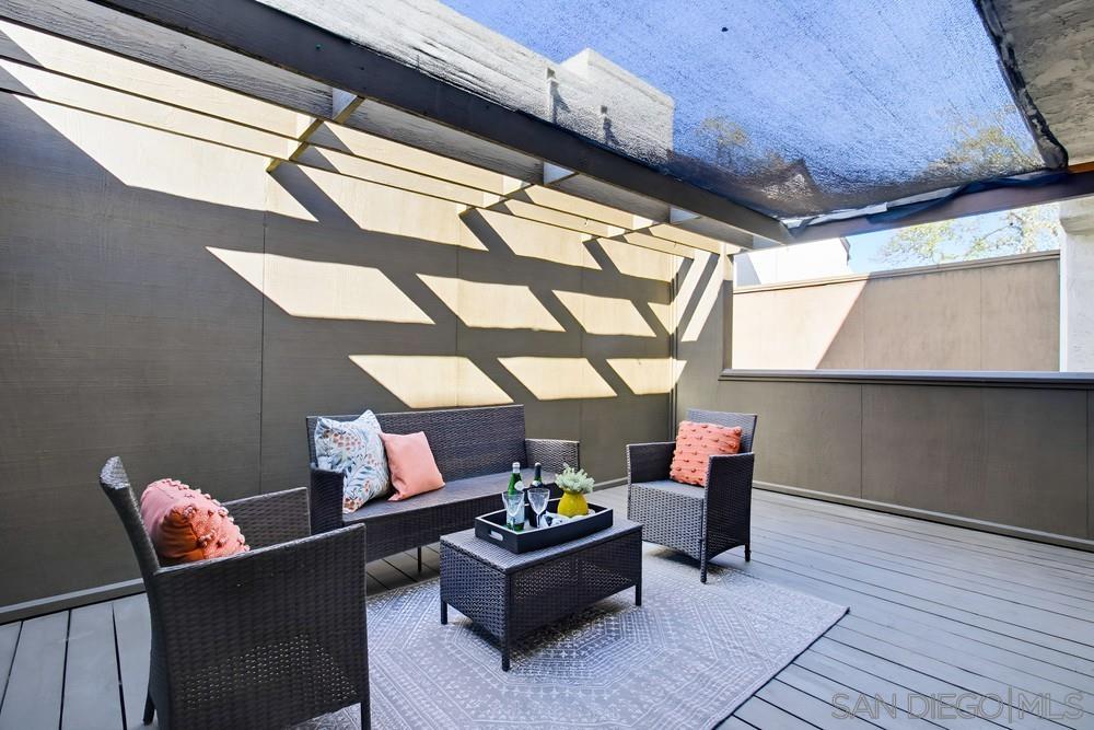 Detail Gallery Image 18 of 51 For 2234  Caminito Pajarito  #120,  San Diego,  CA 92107 - 2 Beds | 2/1 Baths