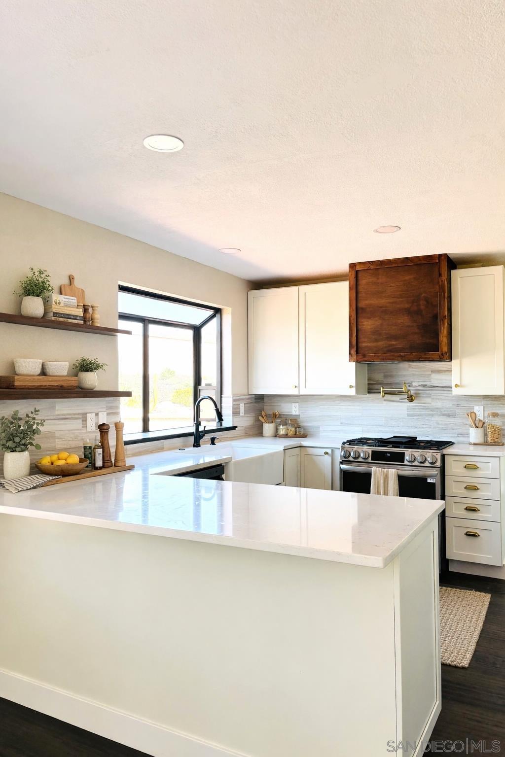 Detail Gallery Image 7 of 55 For 672  Chateau Place, Escondido,  CA 92029 - 4 Beds | 3 Baths