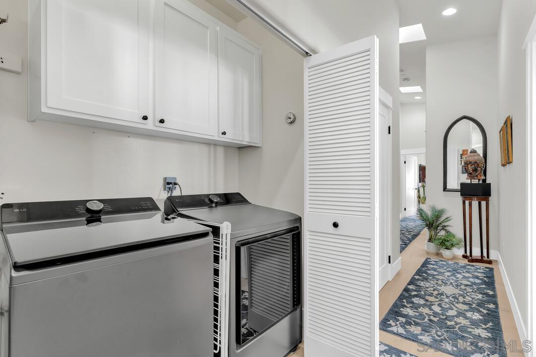 Detail Gallery Image 15 of 30 For 250  C Avenue, Coronado,  CA 92118 - 3 Beds | 2 Baths