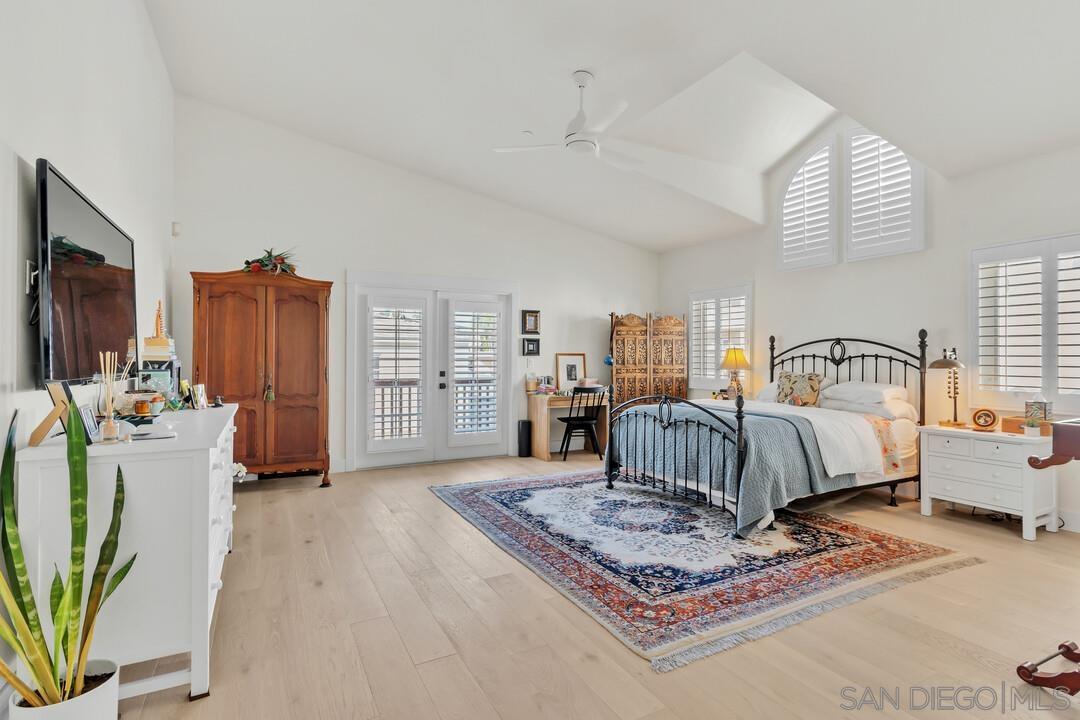 Detail Gallery Image 17 of 30 For 250  C Avenue, Coronado,  CA 92118 - 3 Beds | 2 Baths