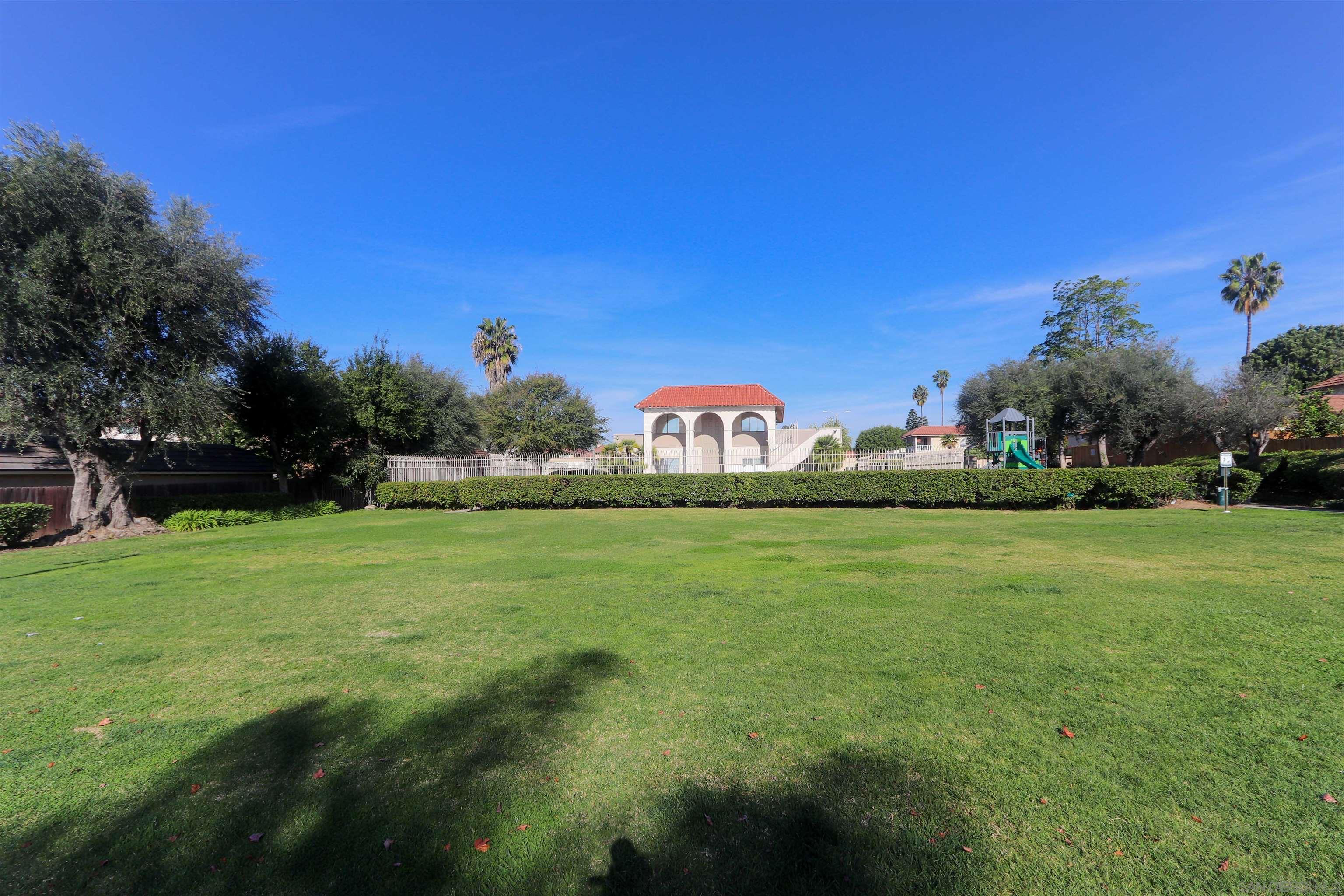 Detail Gallery Image 13 of 20 For 8195  Mammoth Cir, Buena Park,  CA 90621 - 2 Beds | 2 Baths