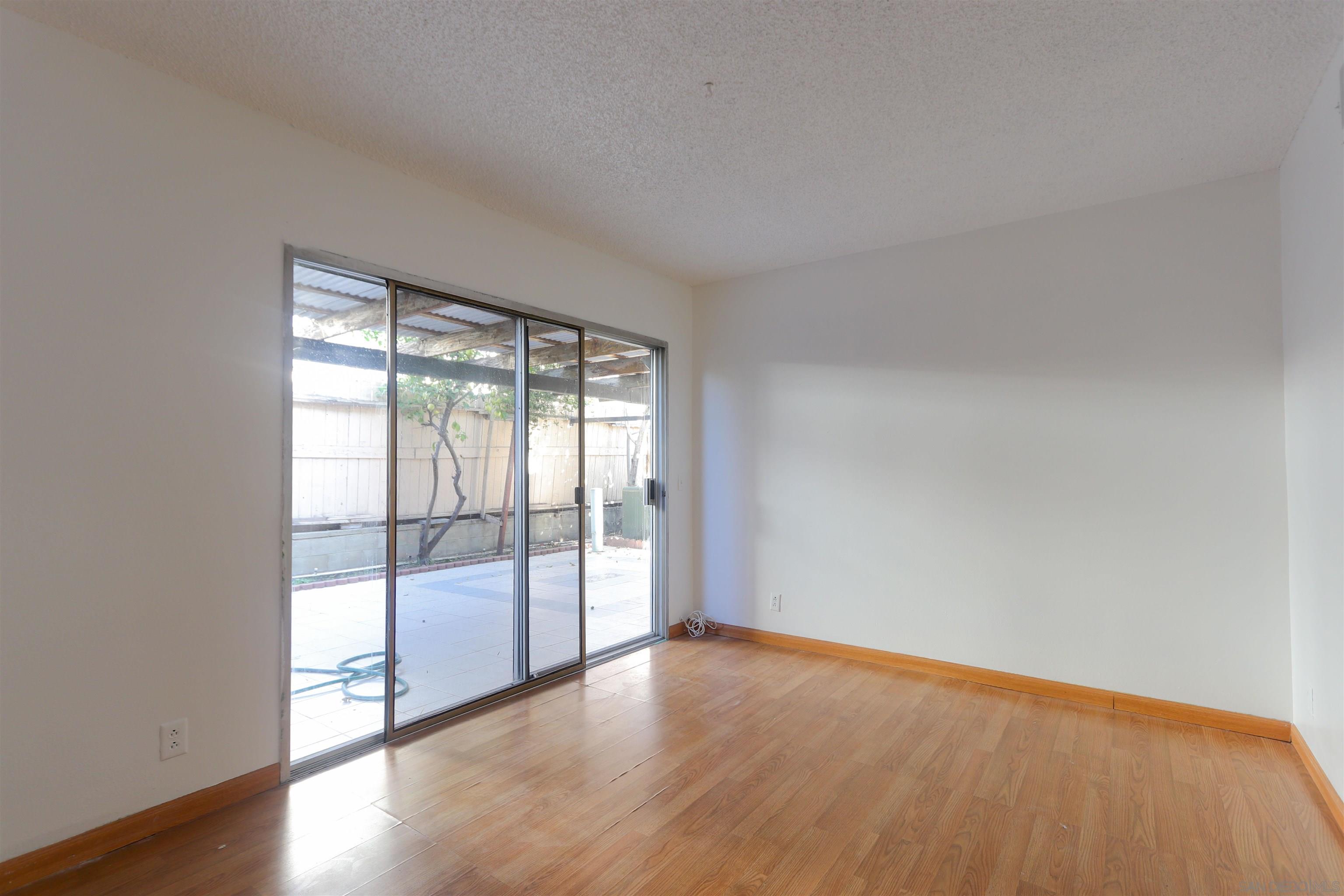 Detail Gallery Image 7 of 20 For 8195  Mammoth Cir, Buena Park,  CA 90621 - 2 Beds | 2 Baths