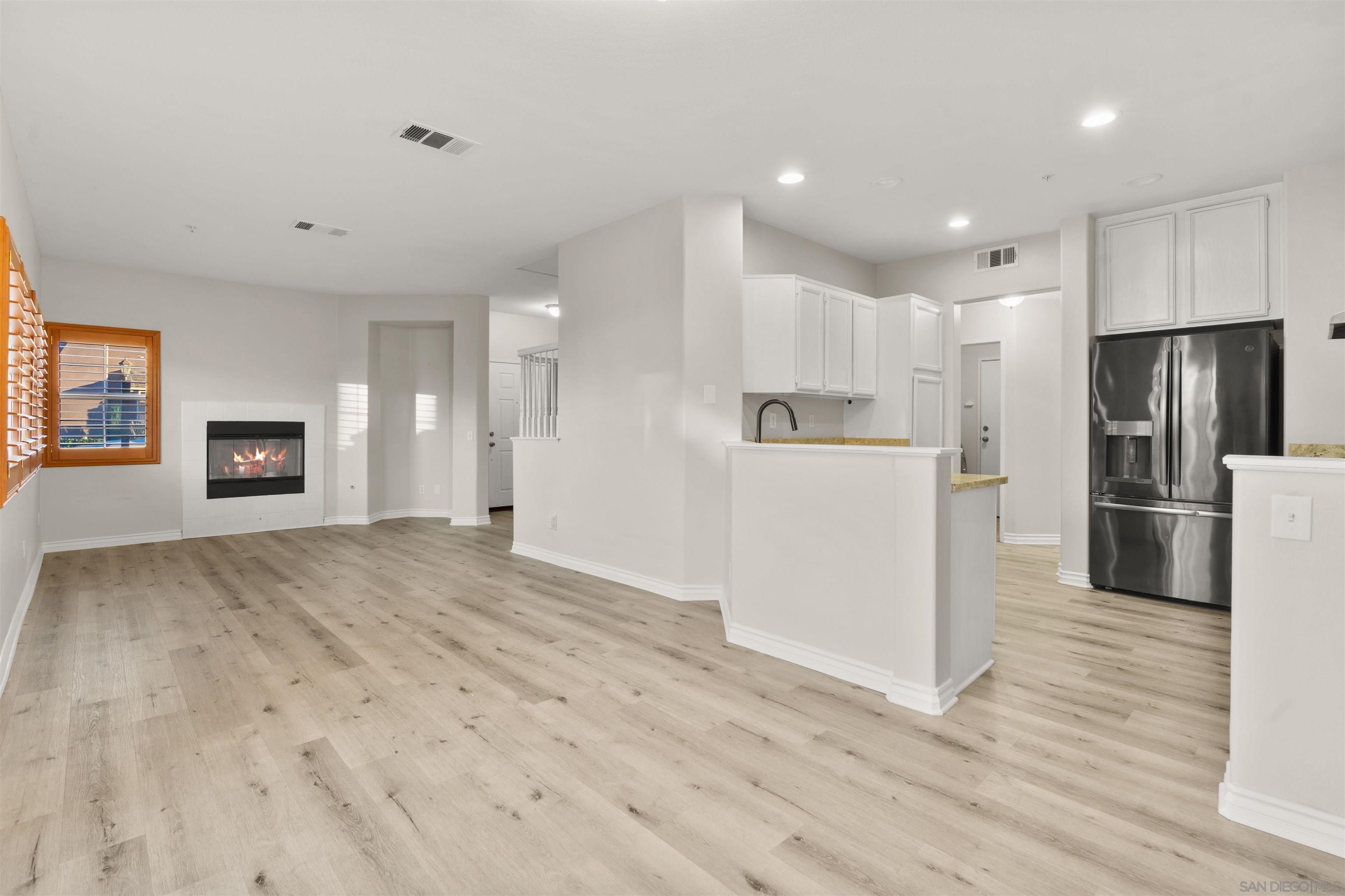 Detail Gallery Image 9 of 29 For 26154  Williams Way  #B,  Murrieta,  CA 92563 - 3 Beds | 2/1 Baths