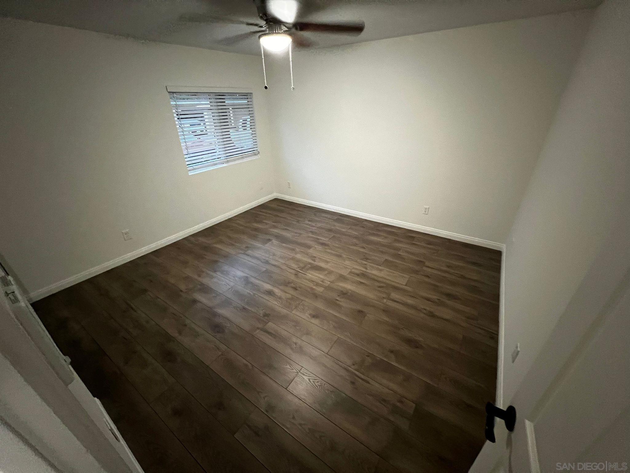 Detail Gallery Image 4 of 17 For 2360  Paseo De Laura  #1,  Oceanside,  CA 92056 - 1 Beds | 1 Baths