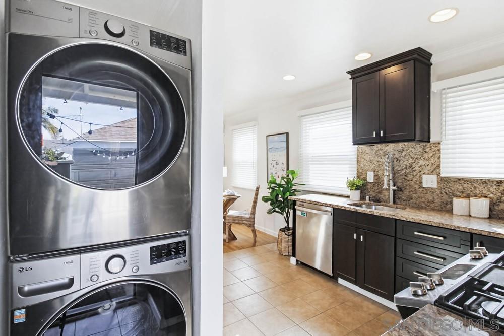 Detail Gallery Image 20 of 59 For 2222  Bolinas Street, San Diego,  CA 92107 - 2 Beds | 1 Baths