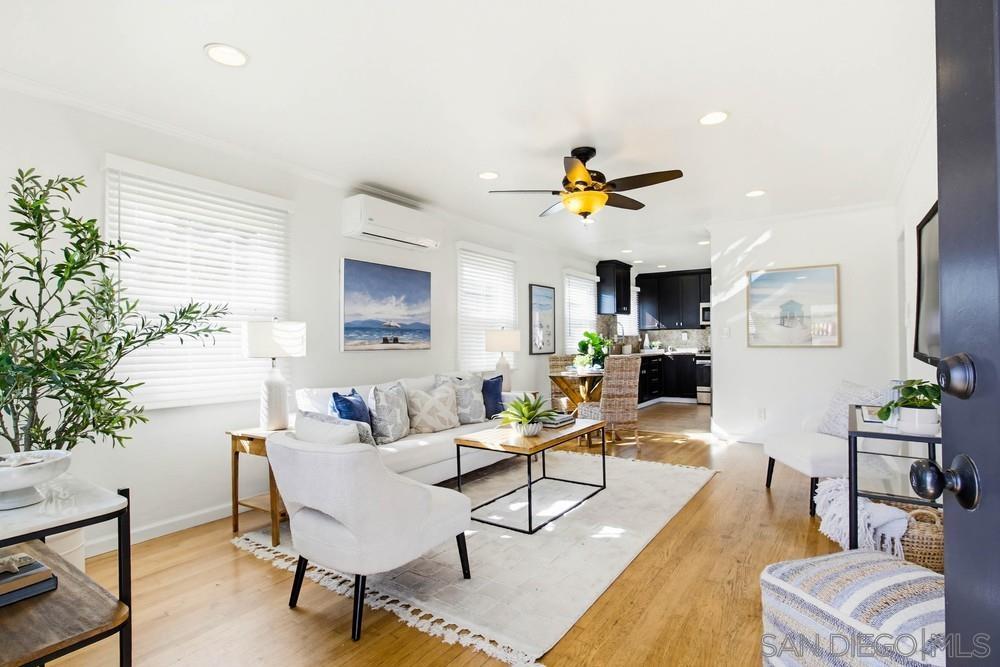 Detail Gallery Image 5 of 59 For 2222  Bolinas Street, San Diego,  CA 92107 - 2 Beds | 1 Baths