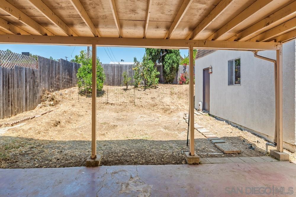 Detail Gallery Image 9 of 11 For 4433  Pocahontas, San Diego,  CA 92117 - 3 Beds | 2 Baths