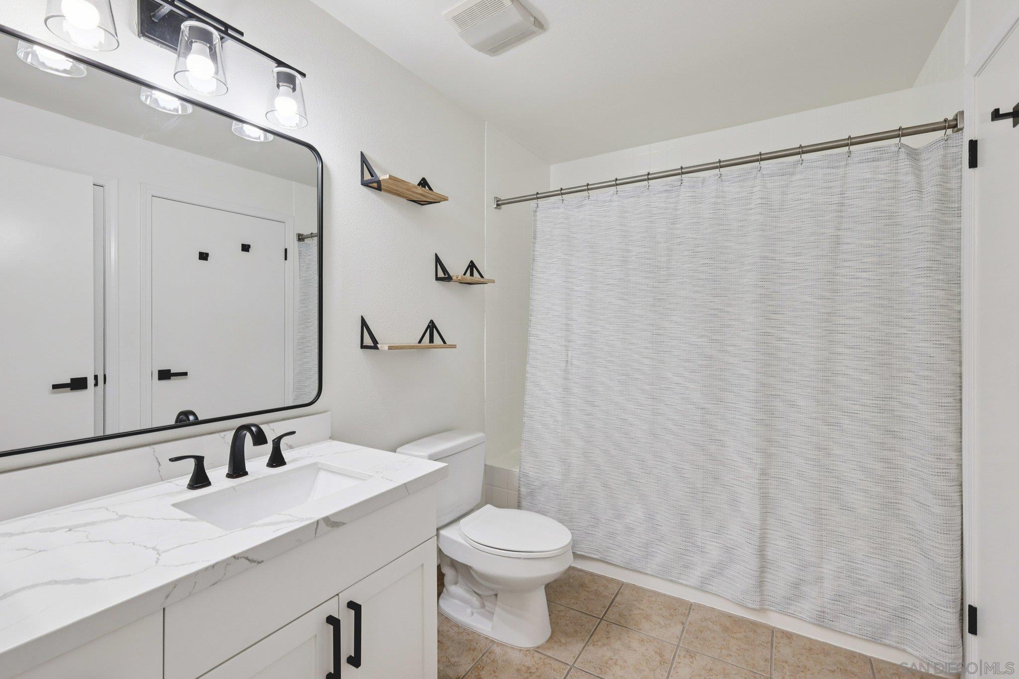 Detail Gallery Image 21 of 46 For 530  K St  #216,  San Diego,  CA 92101 - 1 Beds | 1 Baths