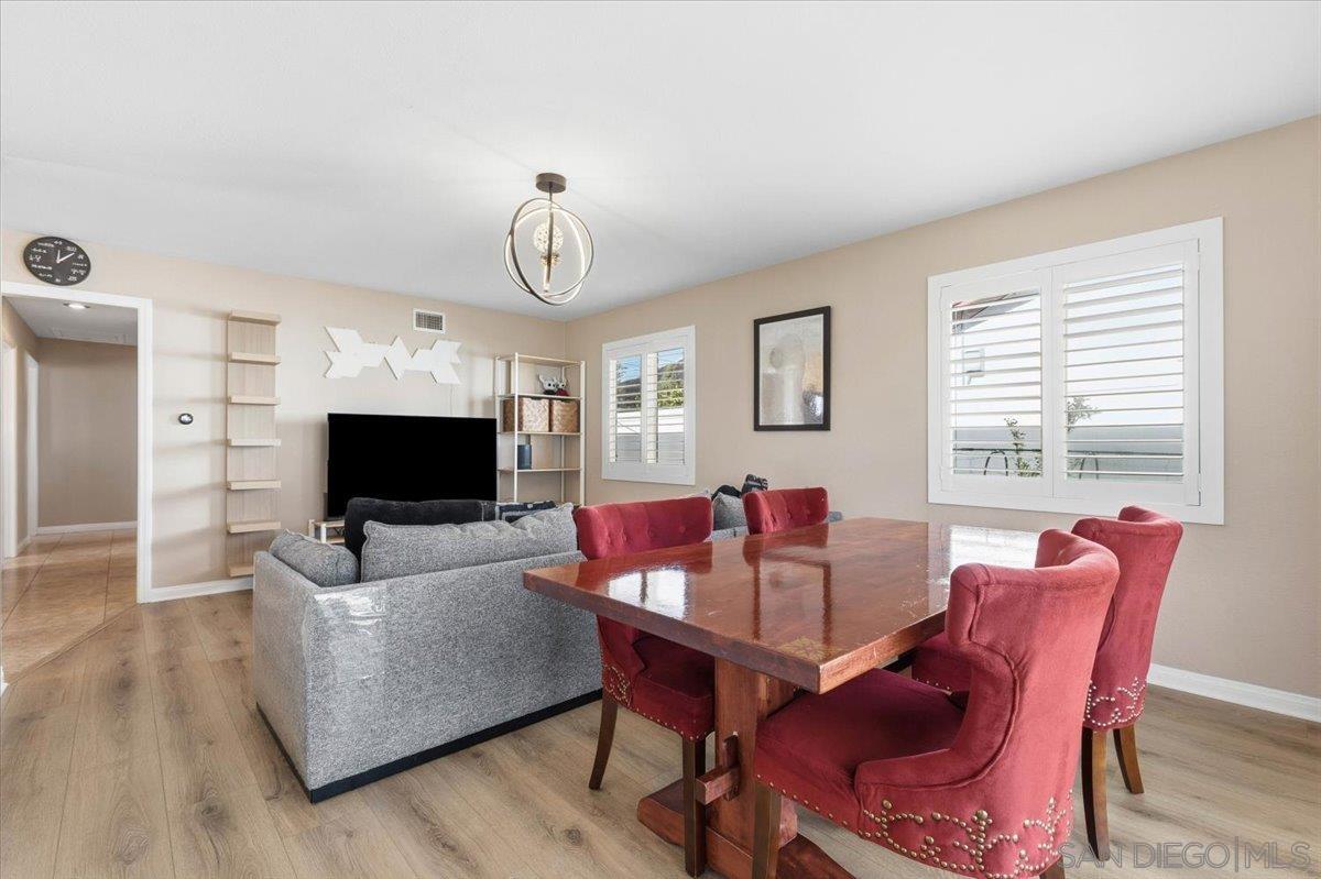 Detail Gallery Image 5 of 26 For 6501  Bantam Lake Ave., San Diego,  CA 92119 - 3 Beds | 2 Baths