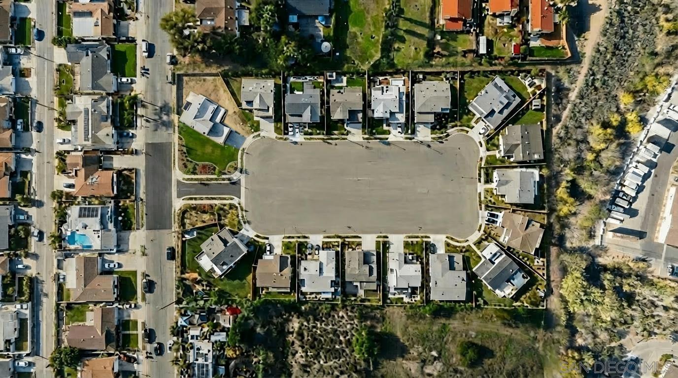 Detail Gallery Image 2 of 16 For , Spring Valley,  CA 91977 - – Beds | – Baths