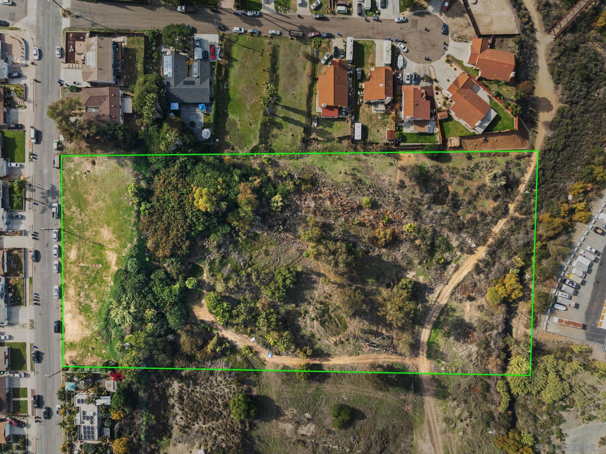 Detail Gallery Image 3 of 16 For , Spring Valley,  CA 91977 - – Beds | – Baths