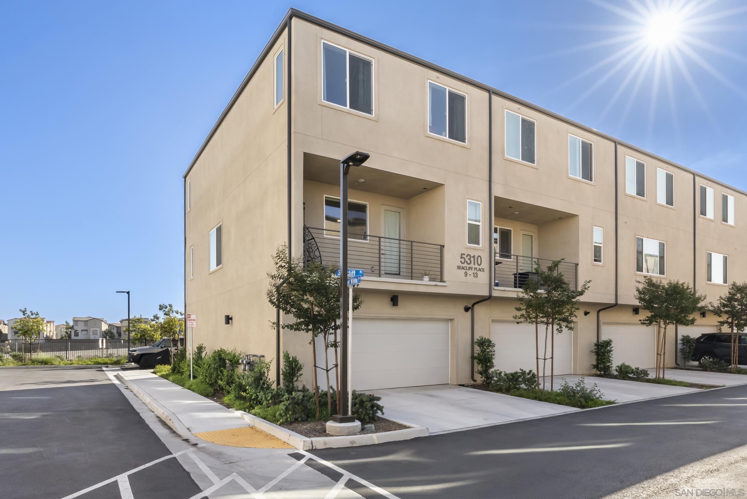 Detail Gallery Image 24 of 33 For 5310  Seacliff Pl  #13,  San Diego,  CA 92154 - 4 Beds | 3/1 Baths