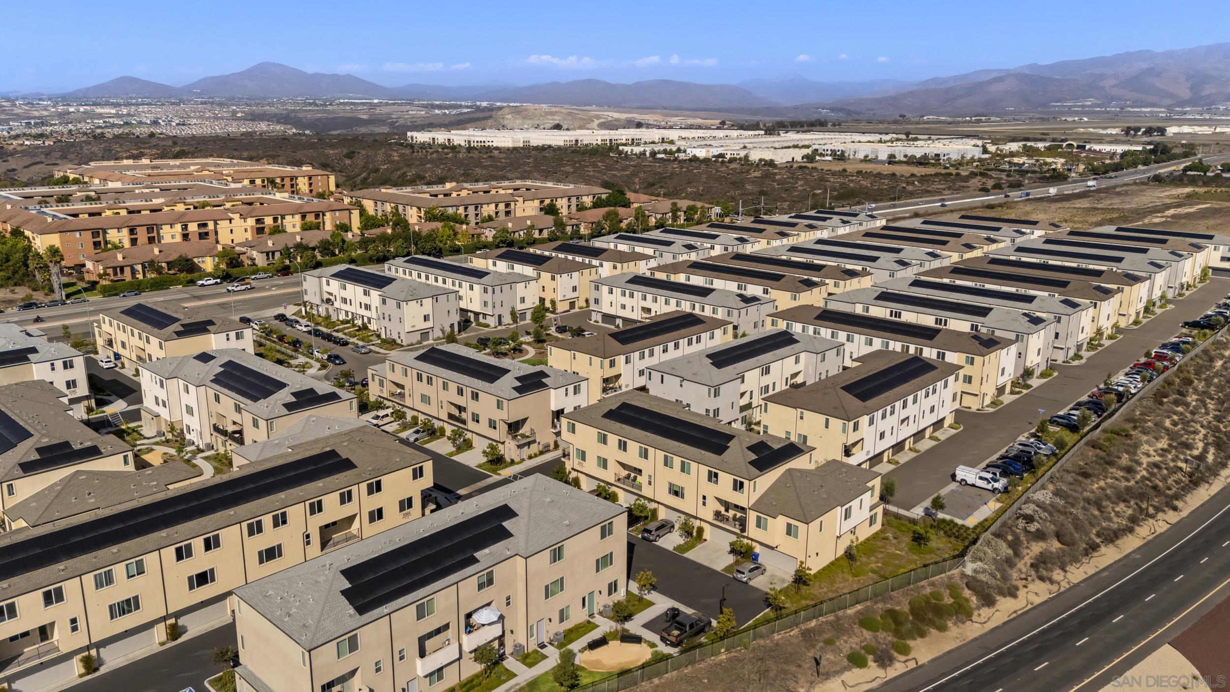 Detail Gallery Image 30 of 33 For 5310  Seacliff Pl  #13,  San Diego,  CA 92154 - 4 Beds | 3/1 Baths