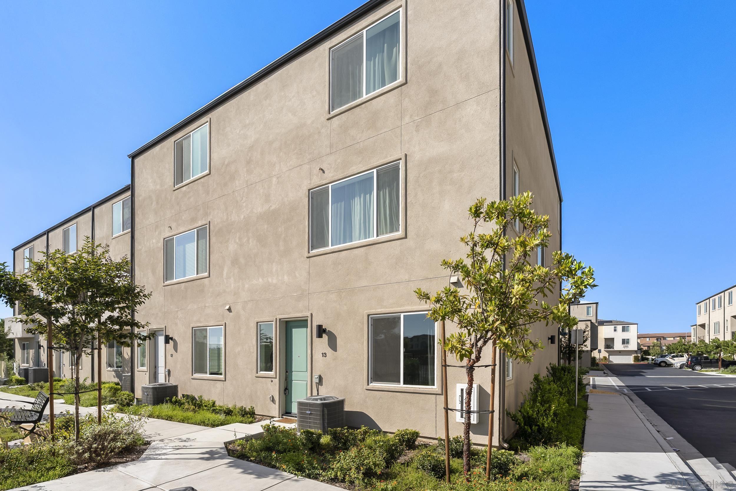 Detail Gallery Image 32 of 33 For 5310  Seacliff Pl  #13,  San Diego,  CA 92154 - 4 Beds | 3/1 Baths