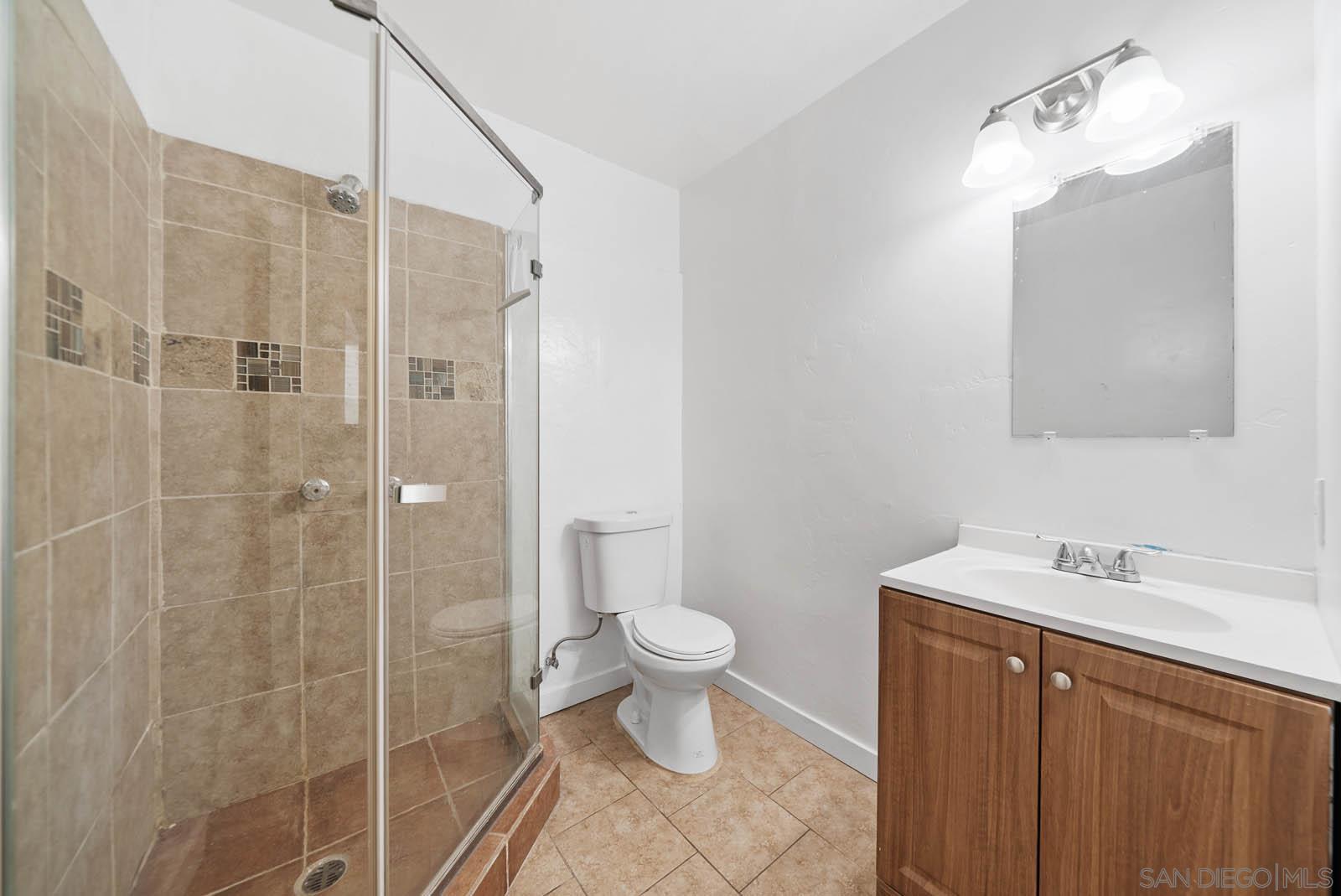 Detail Gallery Image 19 of 30 For 2297 1/2  Orchard Ave, El Cajon,  CA 92019 - 6 Beds | 4 Baths