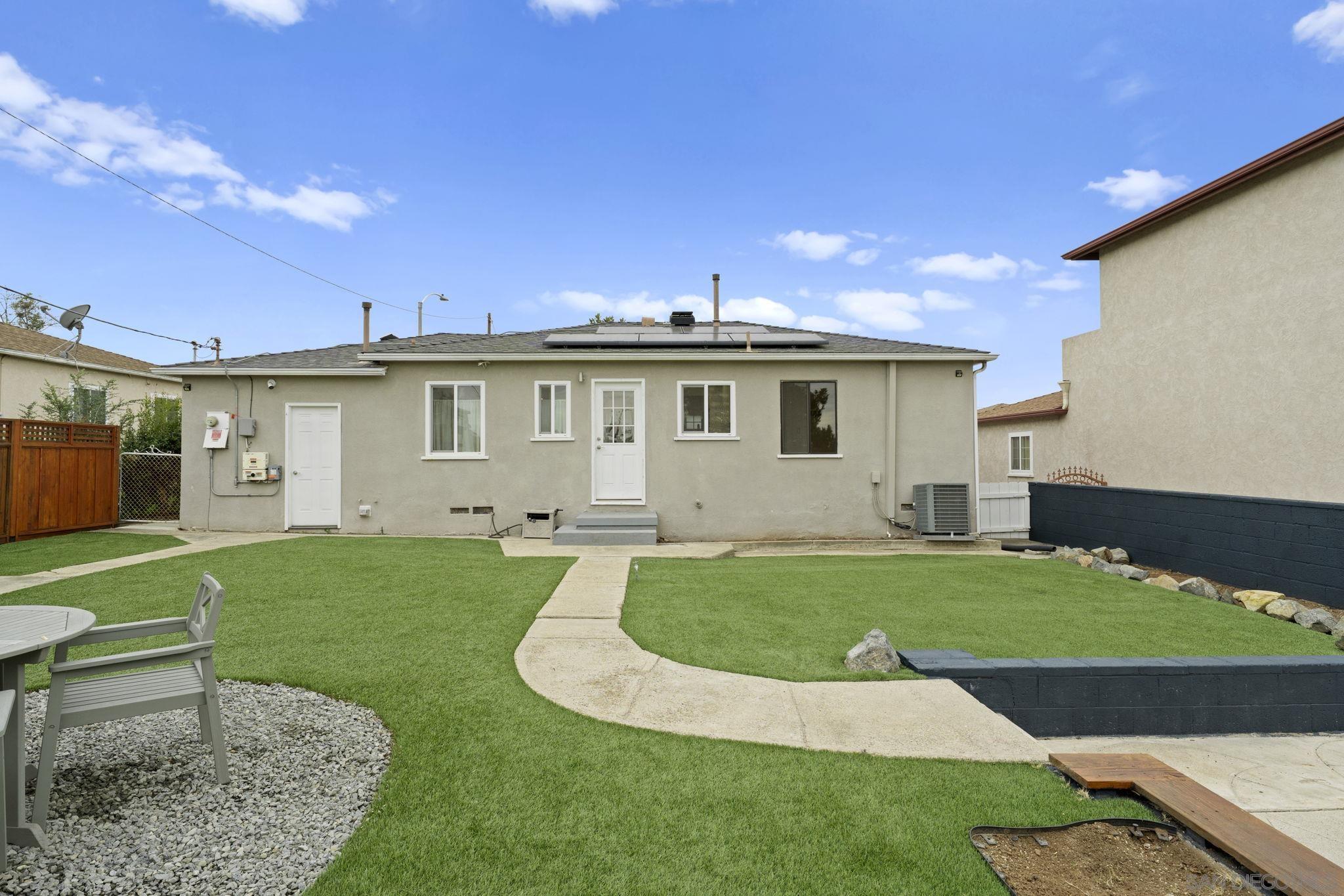 Detail Gallery Image 19 of 27 For 1803  Duval St, San Diego,  CA 92102 - 2 Beds | 1 Baths