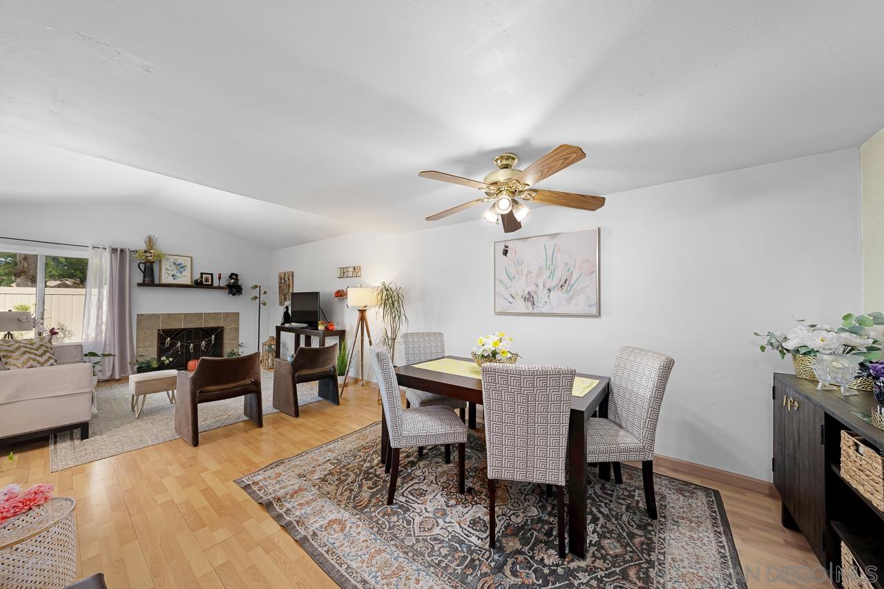 Detail Gallery Image 9 of 28 For 10366  Rochelle Ave, Santee,  CA 92071 - 3 Beds | 2/1 Baths