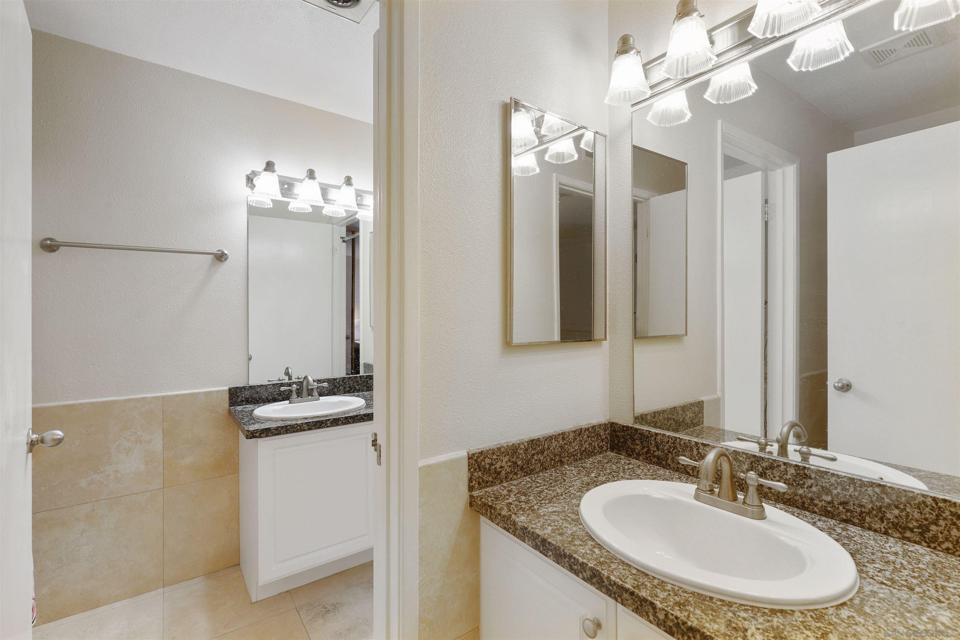 Detail Gallery Image 11 of 13 For 17127 W Bernardo Drive  #105,  San Diego,  CA 92127 - 2 Beds | 1 Baths