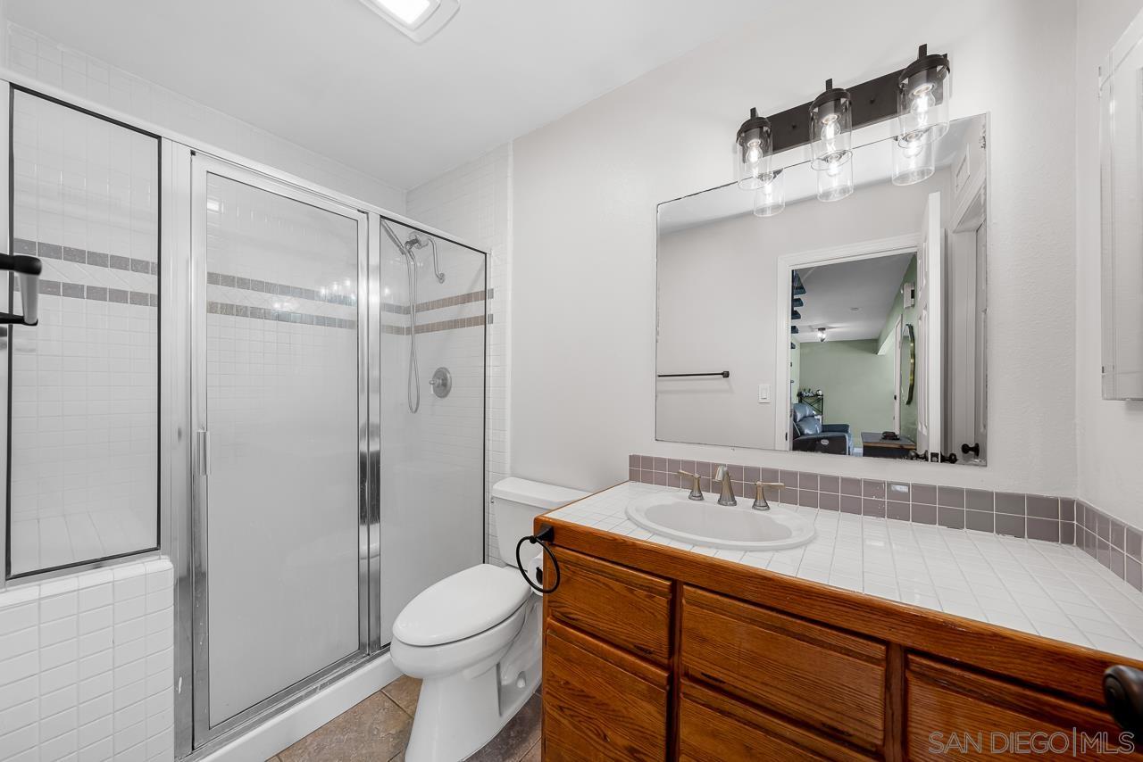 Detail Gallery Image 15 of 39 For 9070  Calle Lucia, Lakeside,  CA 92040 - 4 Beds | 2 Baths