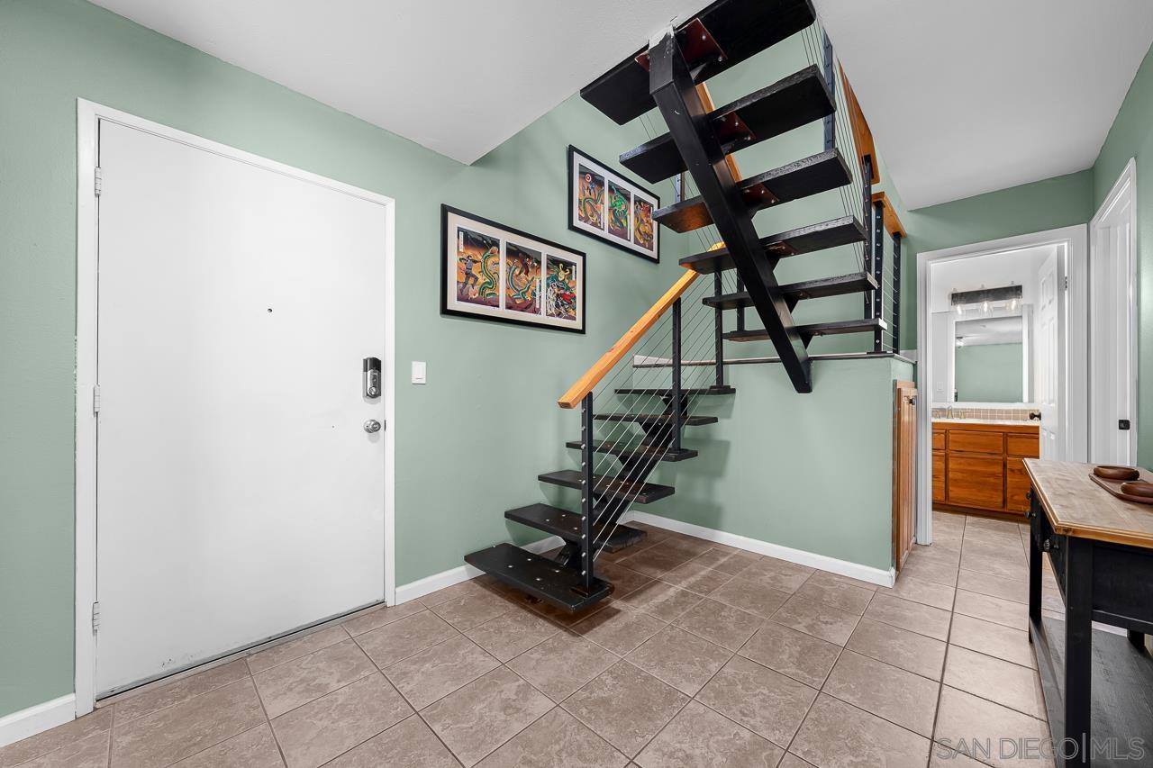 Detail Gallery Image 16 of 39 For 9070  Calle Lucia, Lakeside,  CA 92040 - 4 Beds | 2 Baths