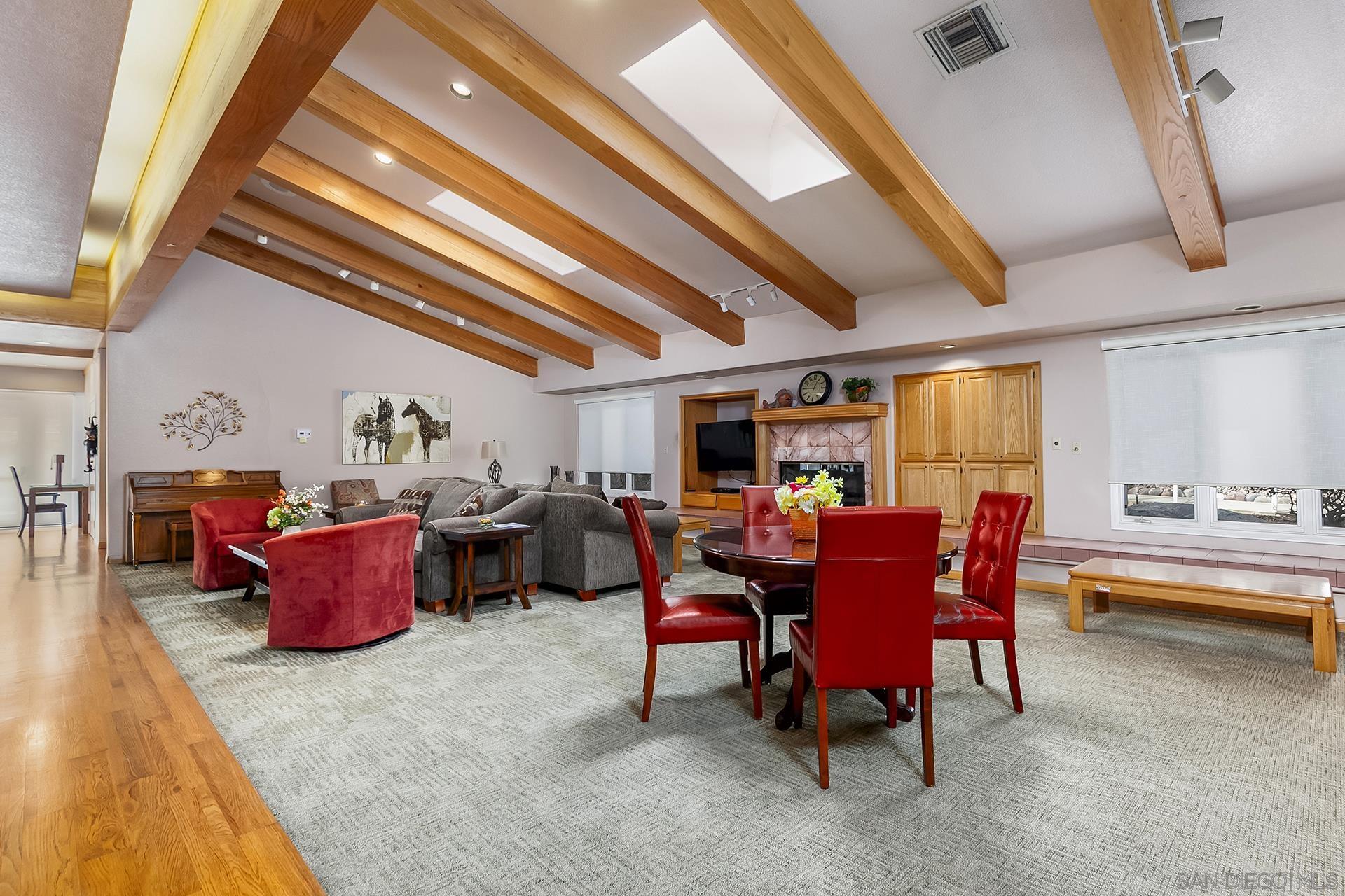 Detail Gallery Image 23 of 29 For 6350  Genesee Ave  #108,  San Diego,  CA 92122 - 1 Beds | 1 Baths