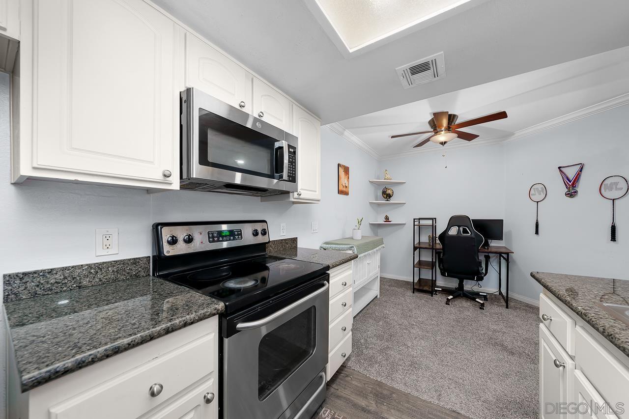 Detail Gallery Image 12 of 32 For 12015  Alta Carmel Ct  #299,  San Diego,  CA 92128 - 1 Beds | 1 Baths