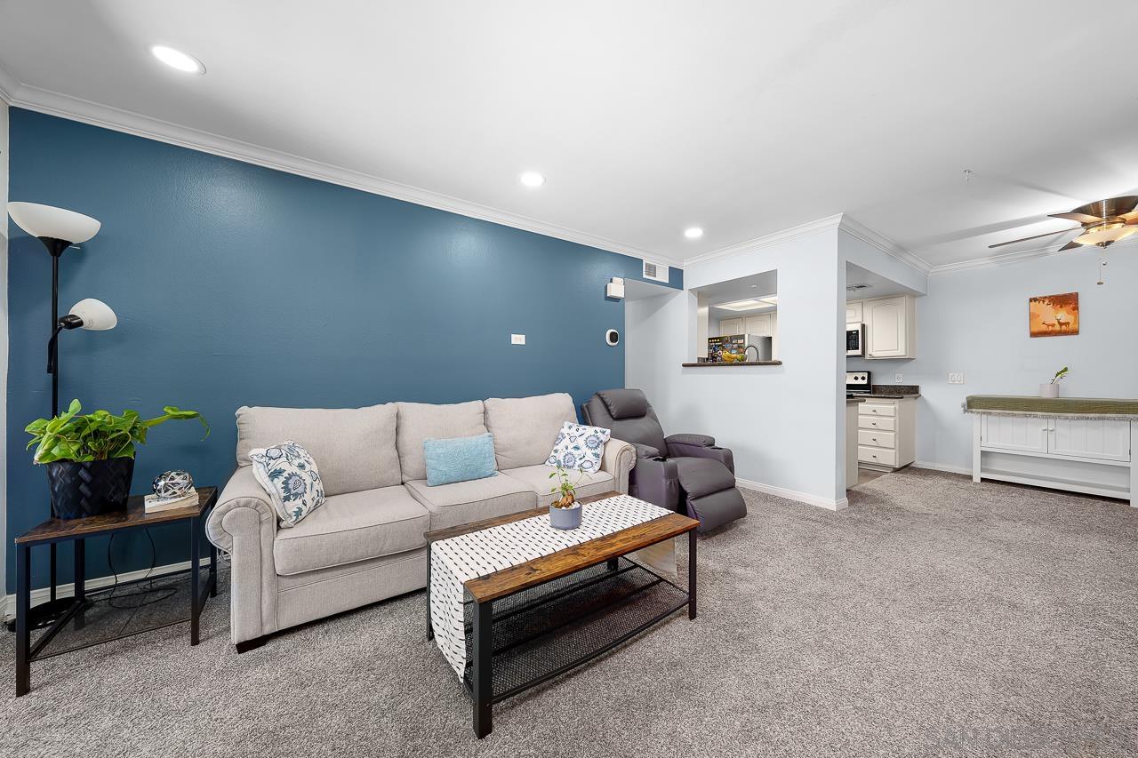 Detail Gallery Image 5 of 32 For 12015  Alta Carmel Ct  #299,  San Diego,  CA 92128 - 1 Beds | 1 Baths