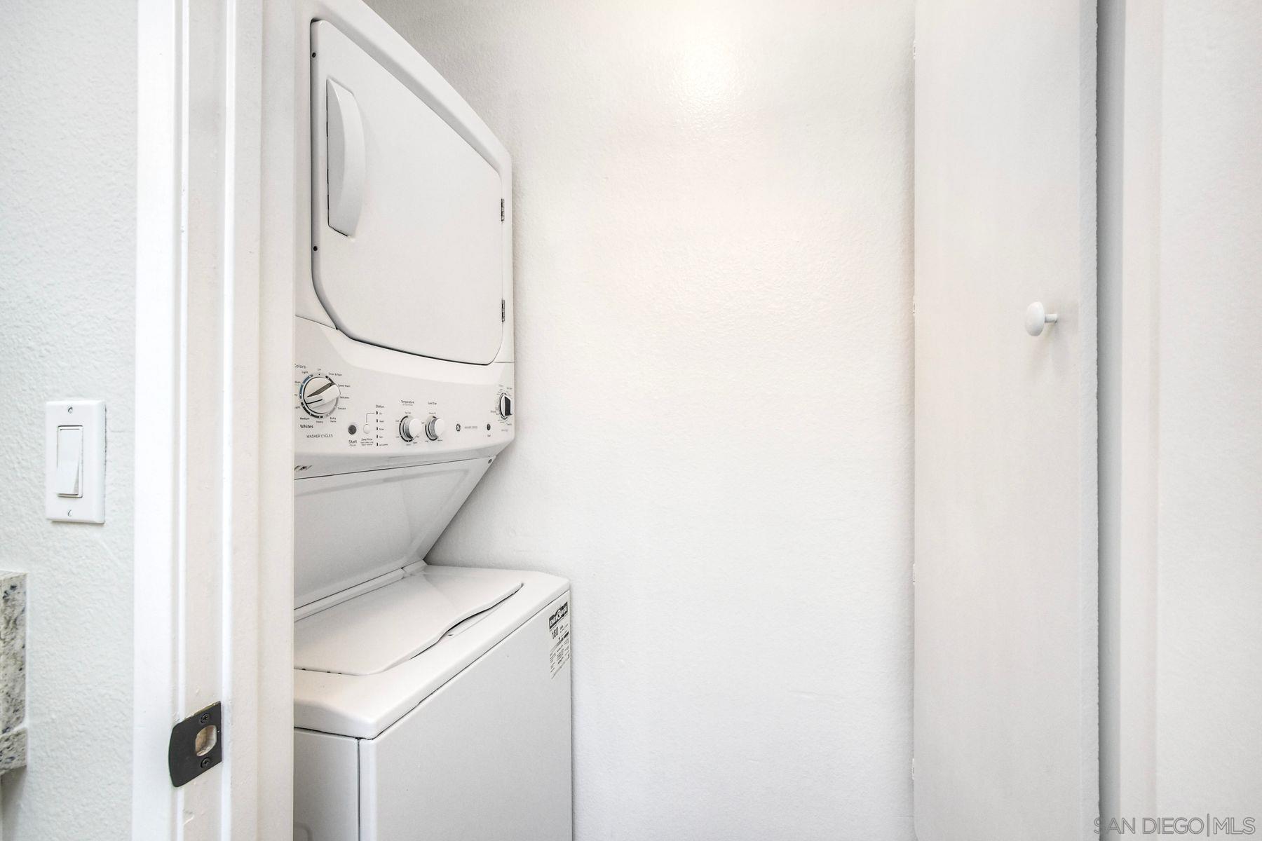 Detail Gallery Image 12 of 48 For 1087  Shadowridge Dr  #107,  Vista,  CA 92081 - 2 Beds | 2 Baths