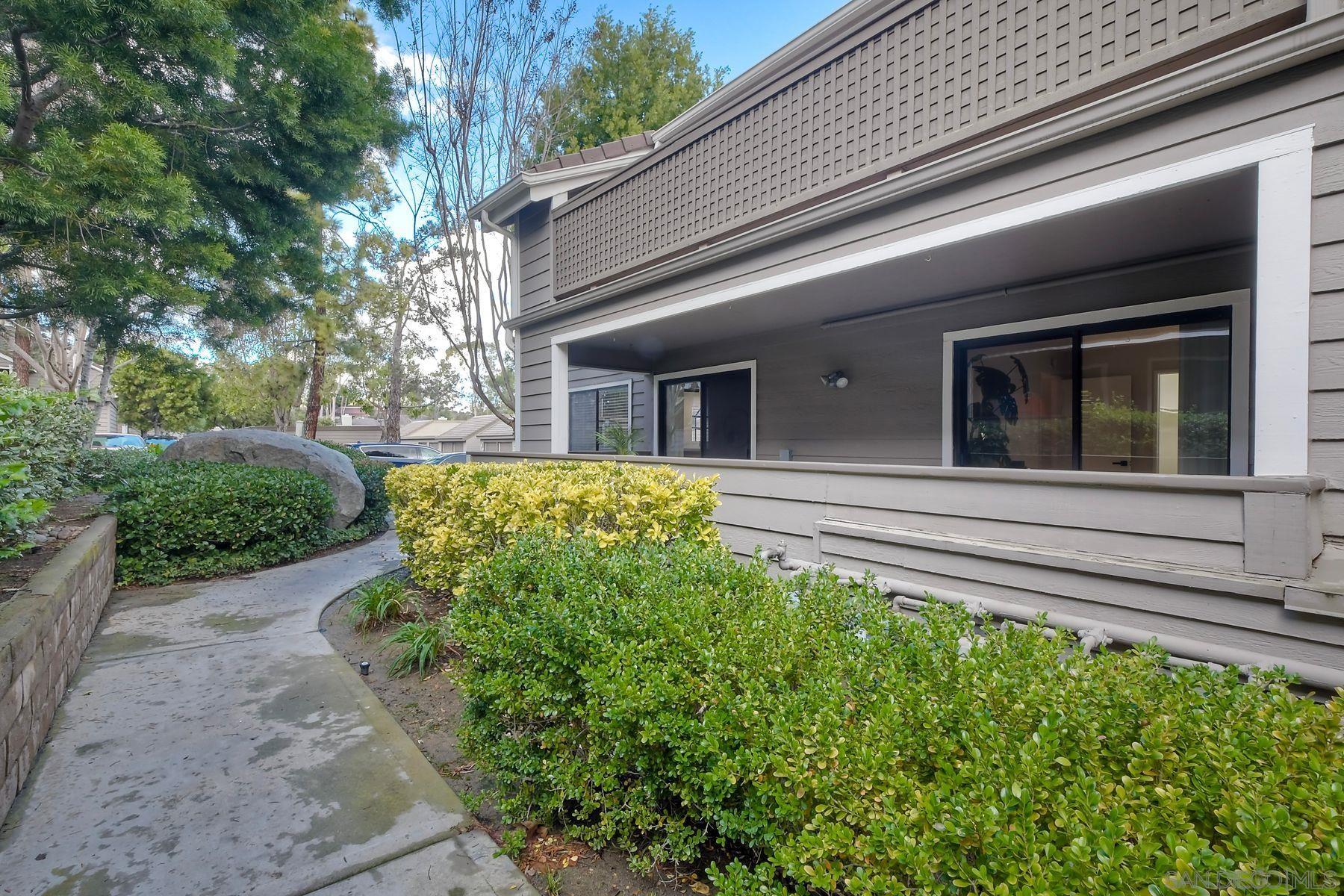 Detail Gallery Image 27 of 48 For 1087  Shadowridge Dr  #107,  Vista,  CA 92081 - 2 Beds | 2 Baths