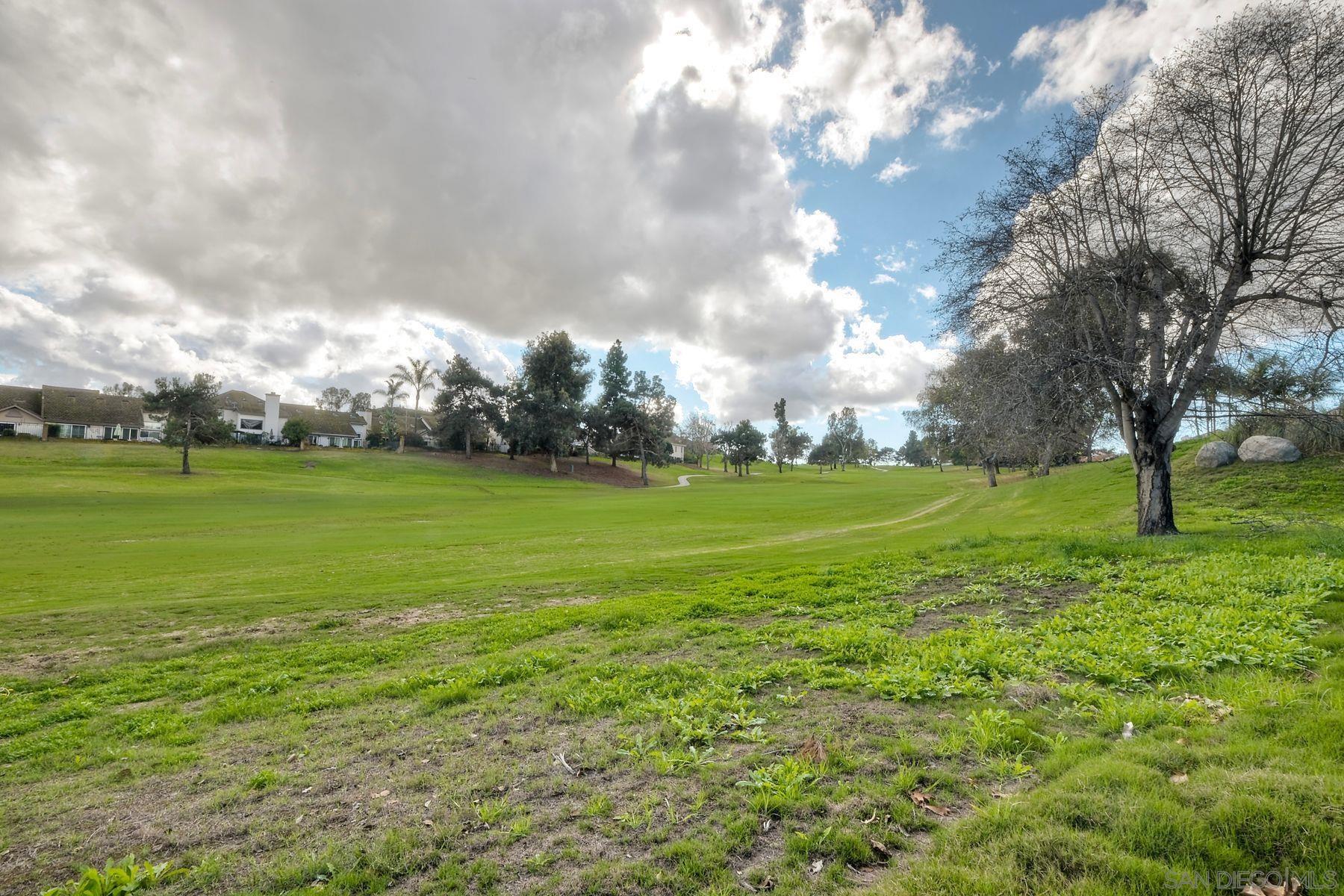 Detail Gallery Image 32 of 48 For 1087  Shadowridge Dr  #107,  Vista,  CA 92081 - 2 Beds | 2 Baths