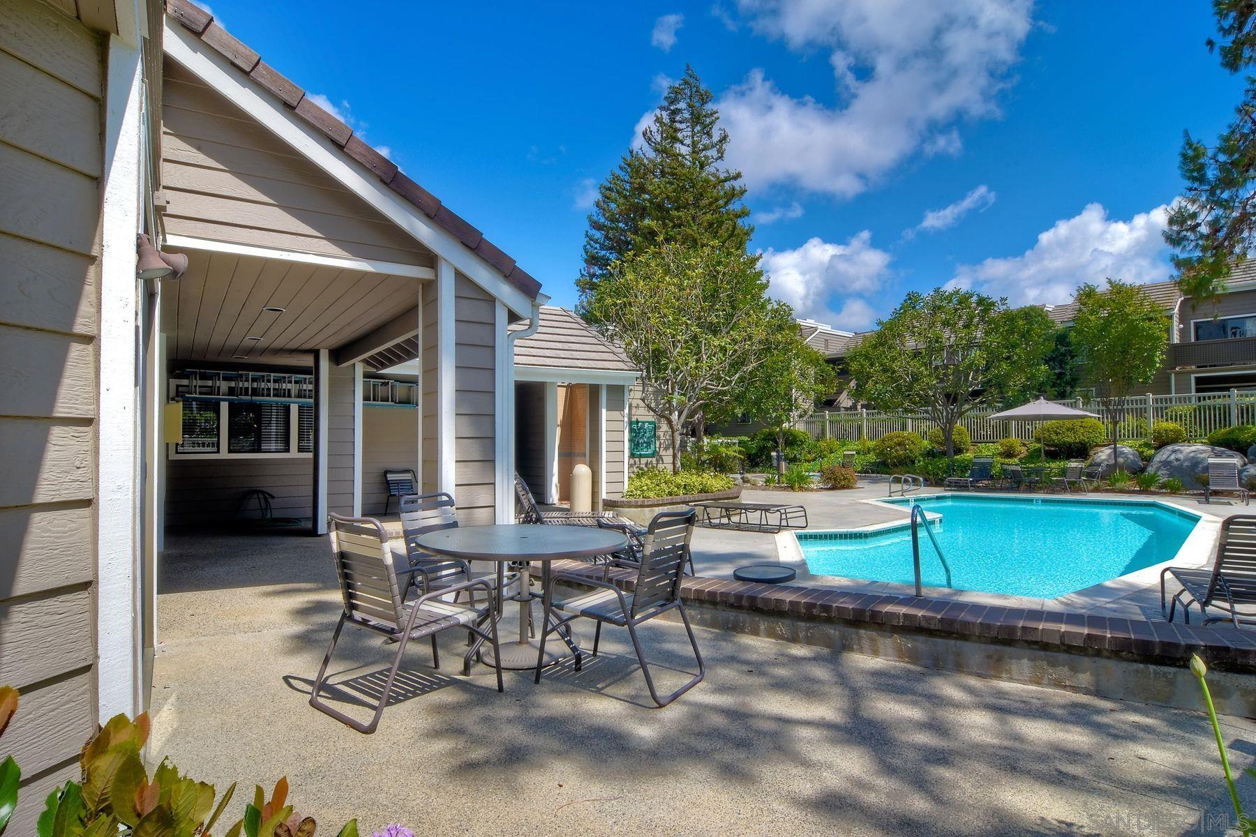 Detail Gallery Image 36 of 48 For 1087  Shadowridge Dr  #107,  Vista,  CA 92081 - 2 Beds | 2 Baths