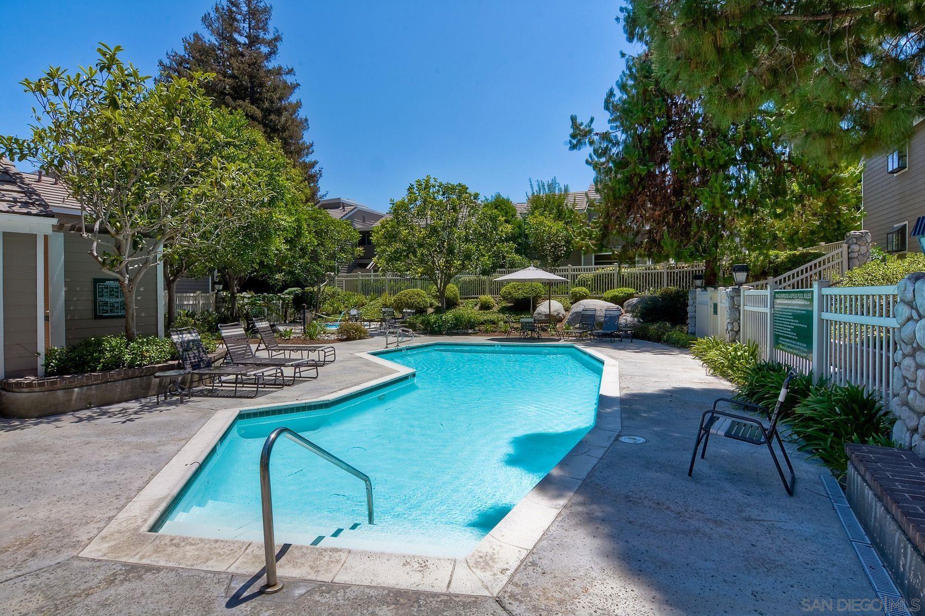 Detail Gallery Image 39 of 48 For 1087  Shadowridge Dr  #107,  Vista,  CA 92081 - 2 Beds | 2 Baths