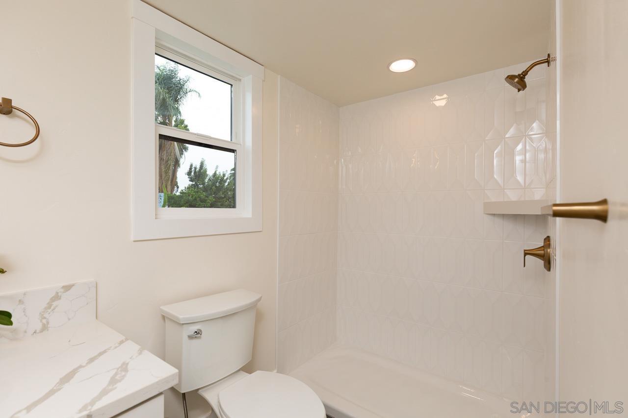 Detail Gallery Image 14 of 20 For 3892  Bass St., La Mesa,  CA 91941 - 4 Beds | 3 Baths