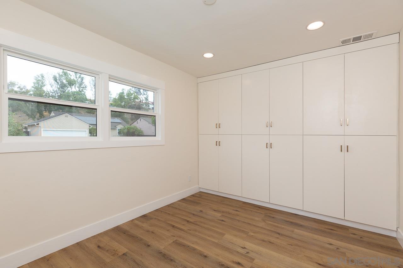 Detail Gallery Image 10 of 20 For 3892  Bass St., La Mesa,  CA 91941 - 4 Beds | 3 Baths