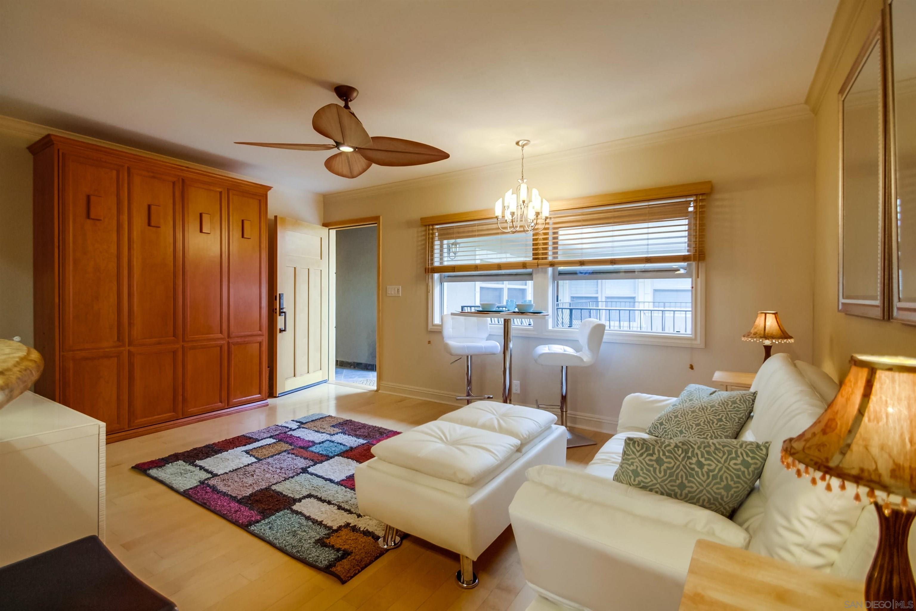 Detail Gallery Image 4 of 12 For 1049  Felspar St  22, San Diego,  CA 92109 - 0 Beds | 1 Baths