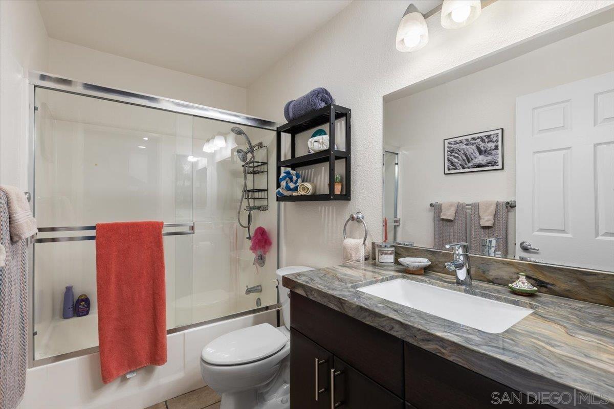 Detail Gallery Image 7 of 18 For 227  50th  #11,  San Diego,  CA 92102 - 3 Beds | 2 Baths