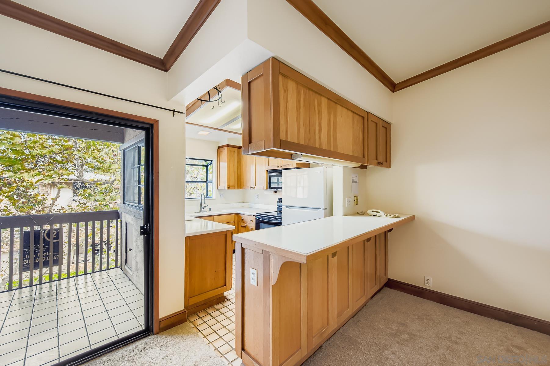 Detail Gallery Image 24 of 27 For 8840  Villa La Jolla Dr  #304,  La Jolla,  CA 92037 - 1 Beds | 1 Baths