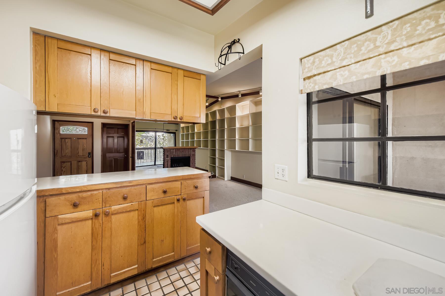 Detail Gallery Image 25 of 27 For 8840  Villa La Jolla Dr  #304,  La Jolla,  CA 92037 - 1 Beds | 1 Baths