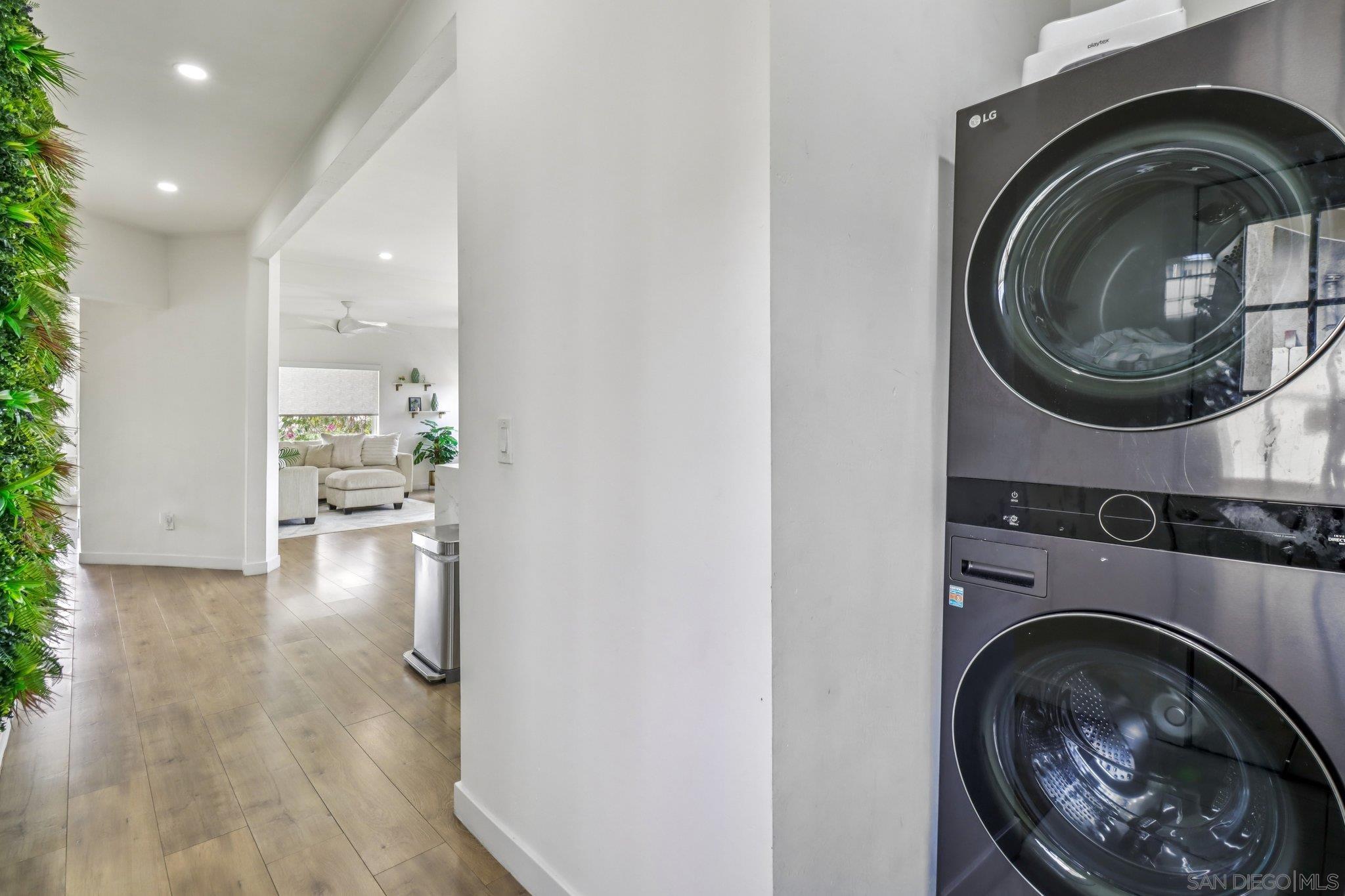 Detail Gallery Image 31 of 50 For 2804  C St, San Diego,  CA 92102 - 5 Beds | 3 Baths